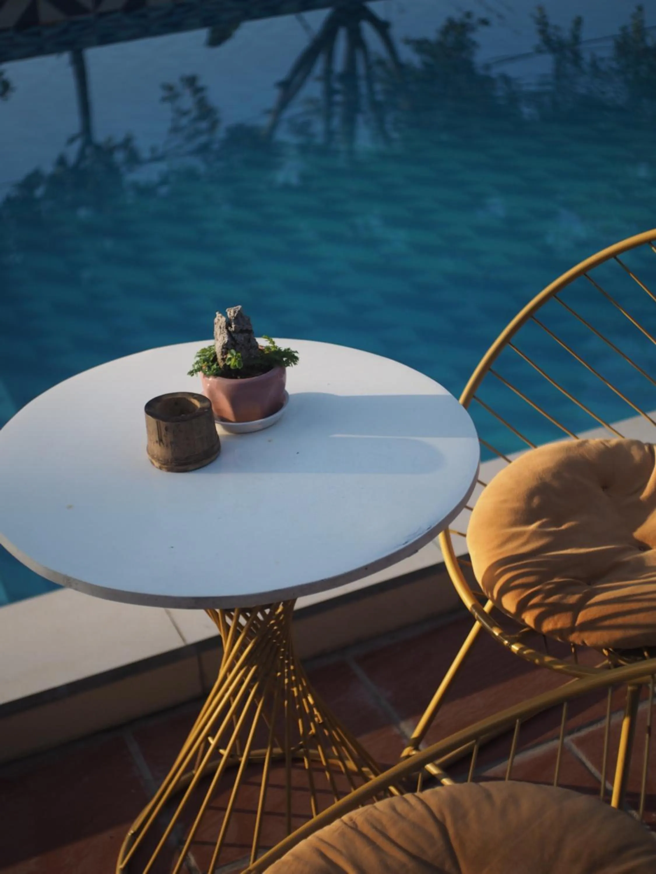 Day in Cat Ba SOL Beach