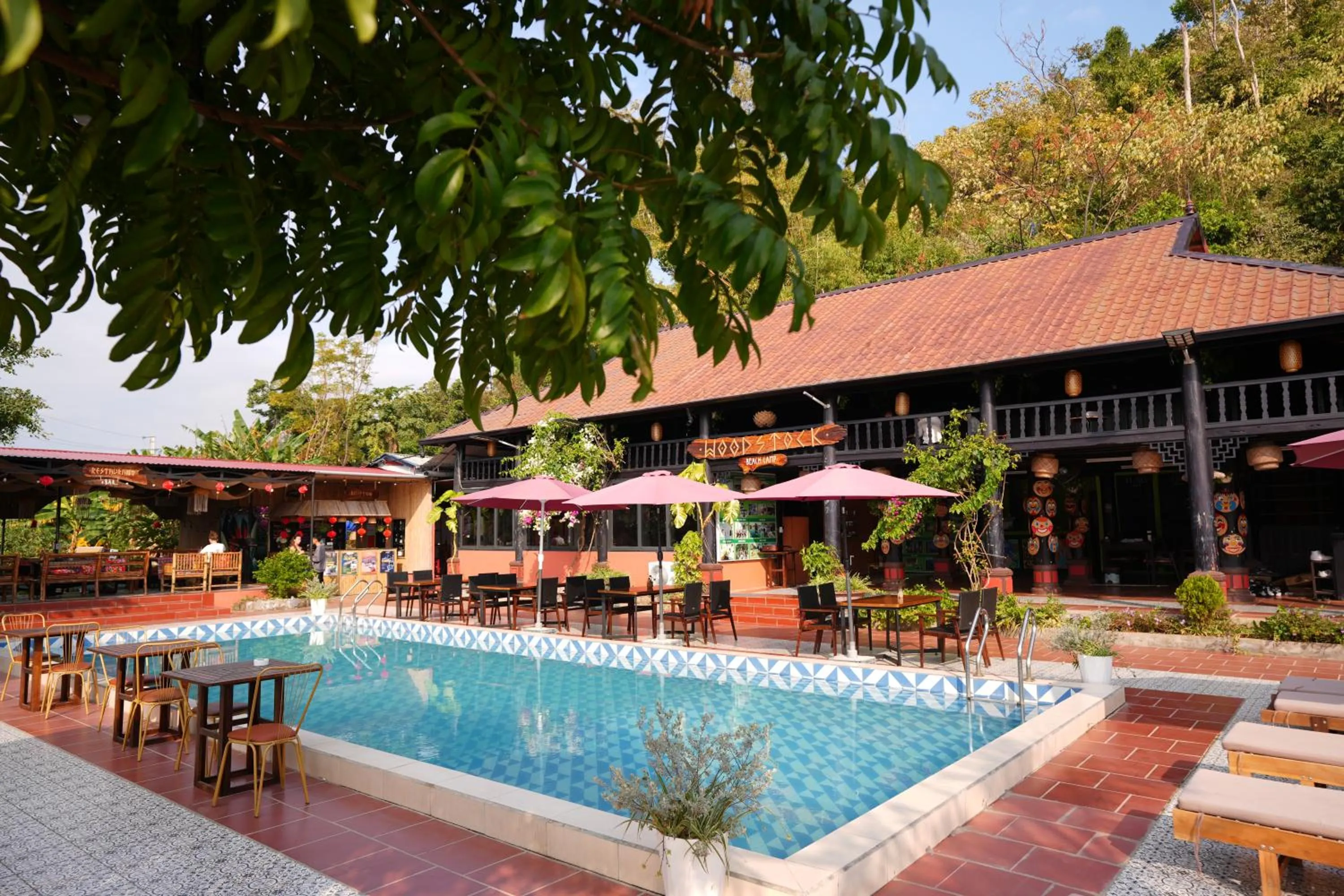 Property building in Cat Ba SOL Beach