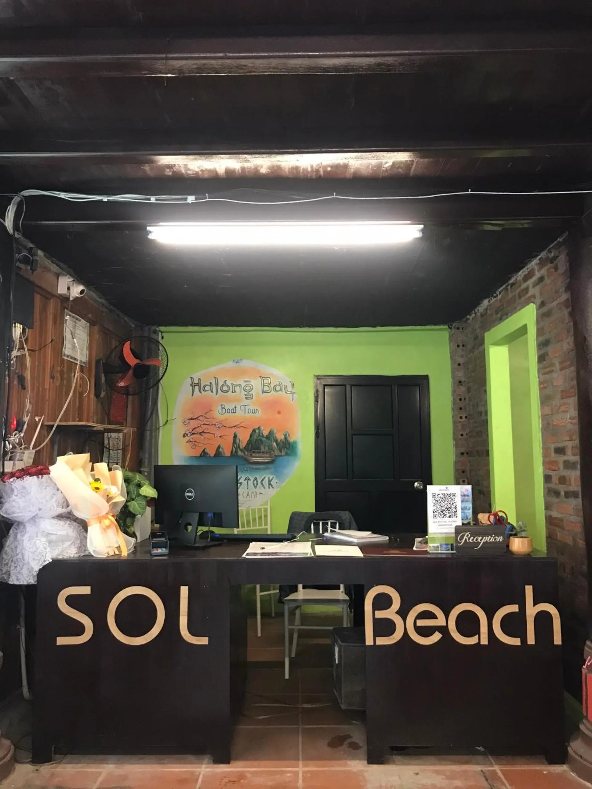 Lobby or reception in Cat Ba SOL Beach