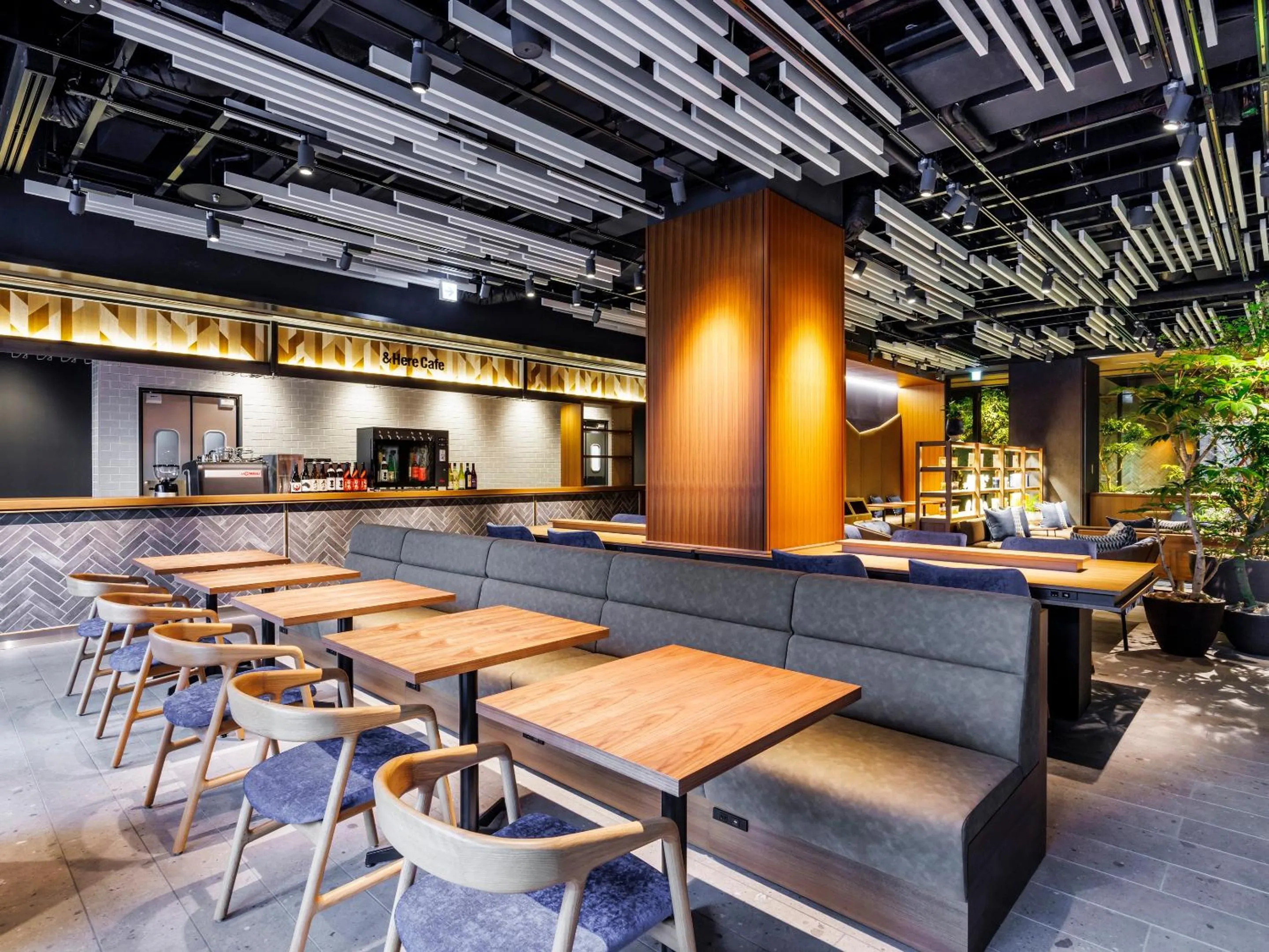 Lounge or bar in &Here TOKYO UENO