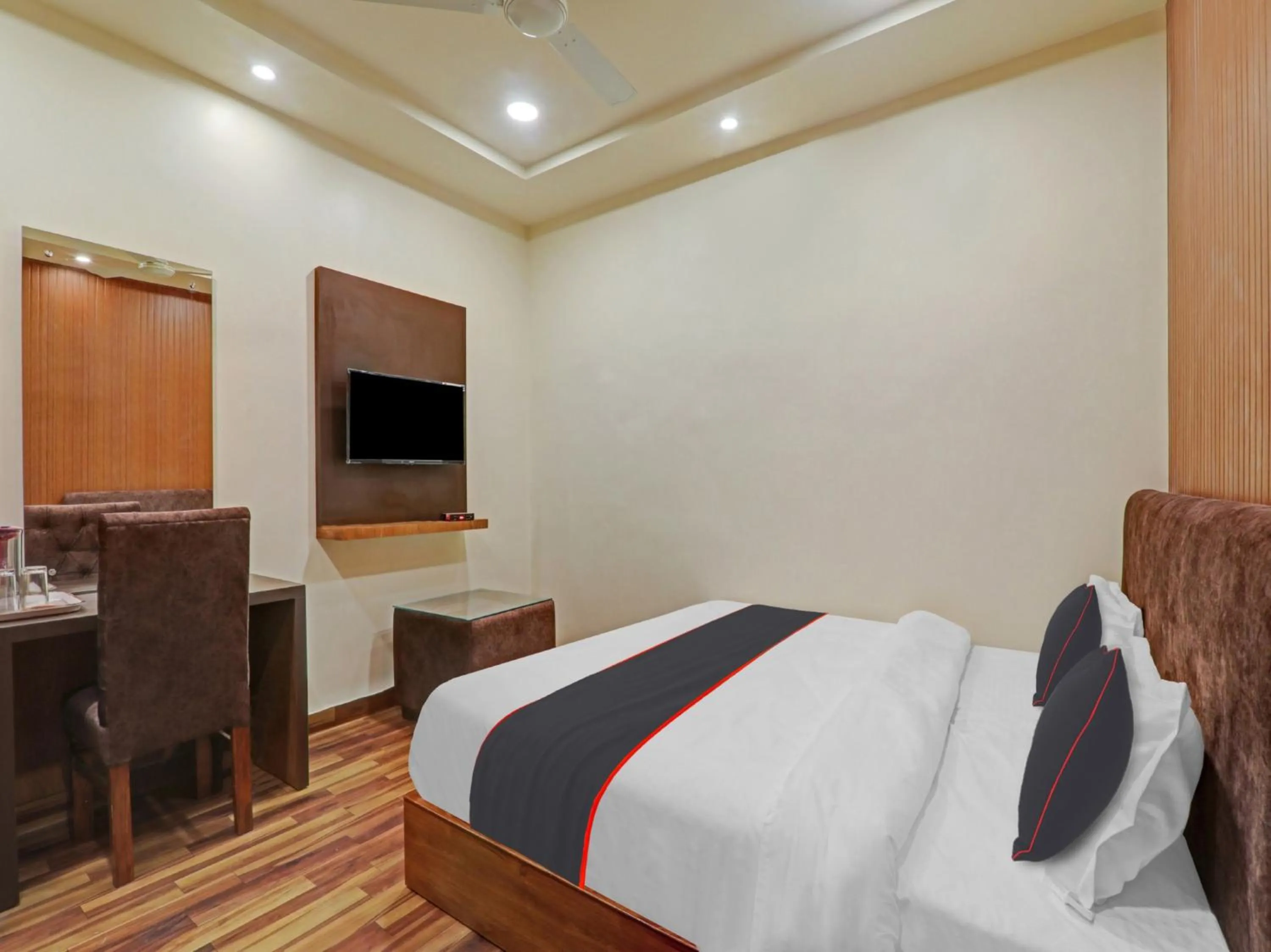 Bedroom, Bed in Hotel O The Ashiyana Inn