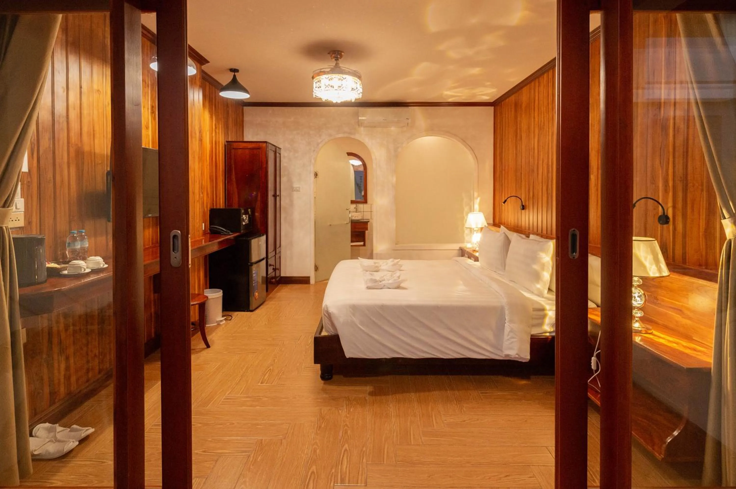 Bed in LuangPrabang Center Hotel