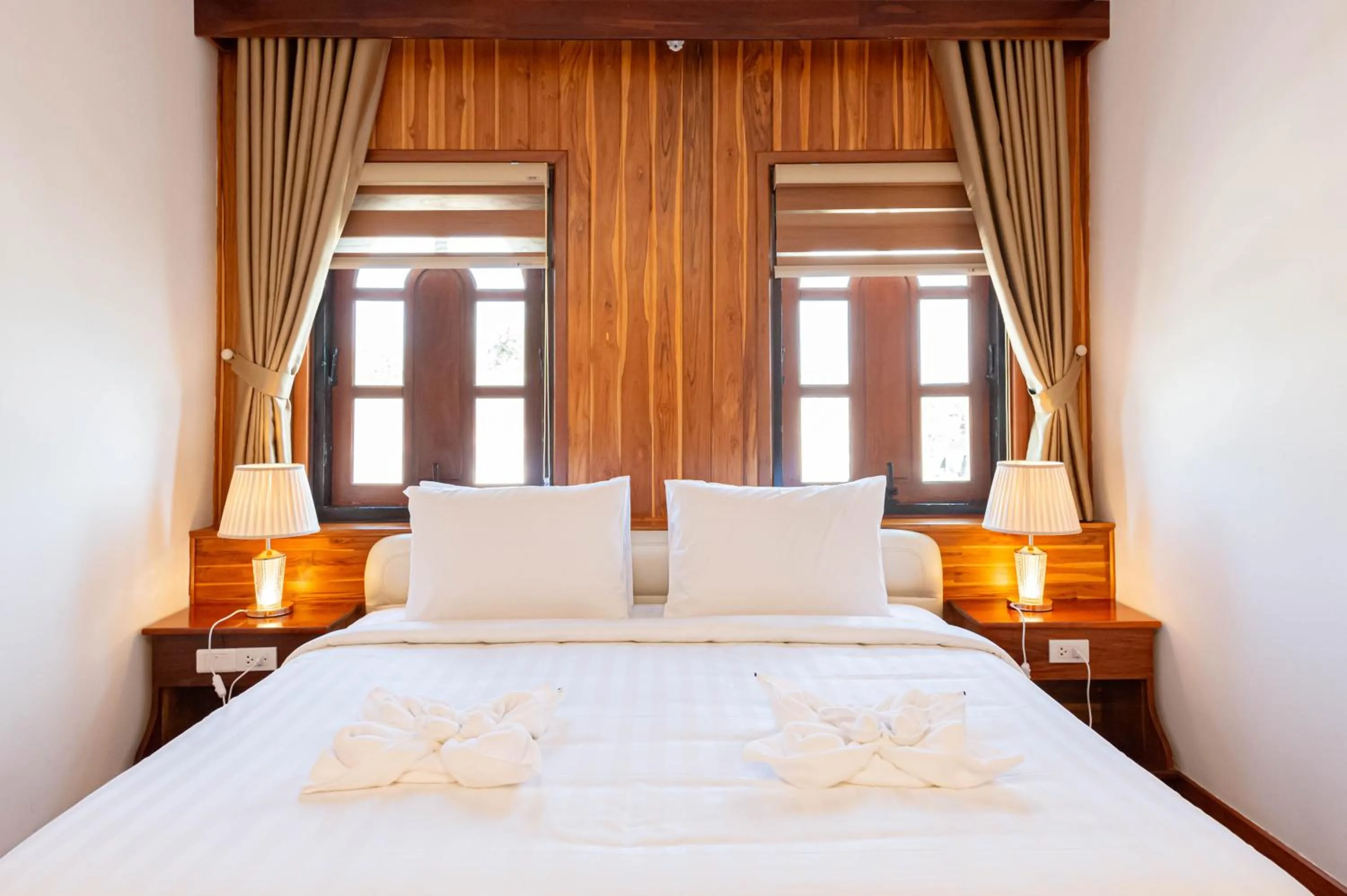 Bedroom, Bed in LuangPrabang Center Hotel