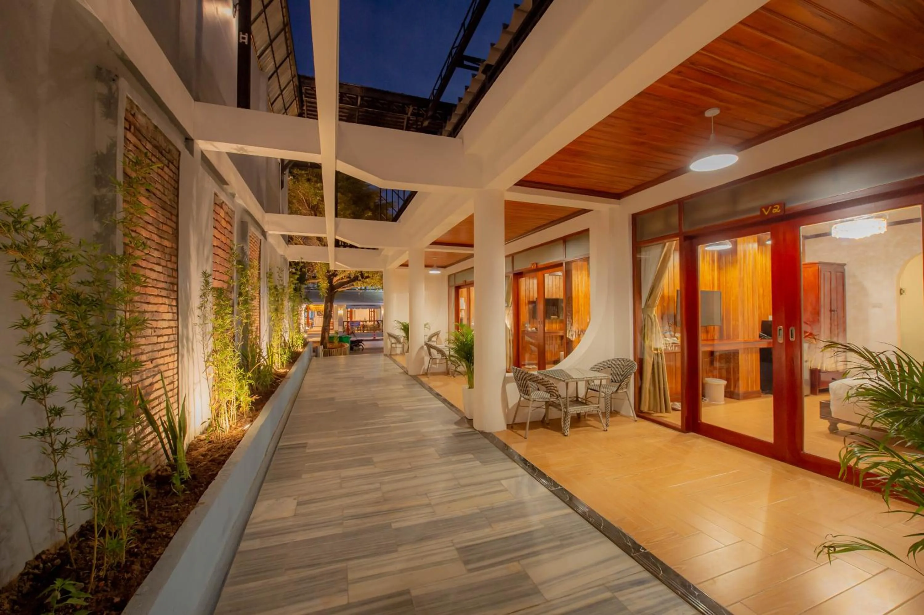 Patio in LuangPrabang Center Hotel