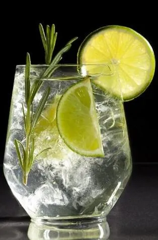 Drinks in Hotel My Rose