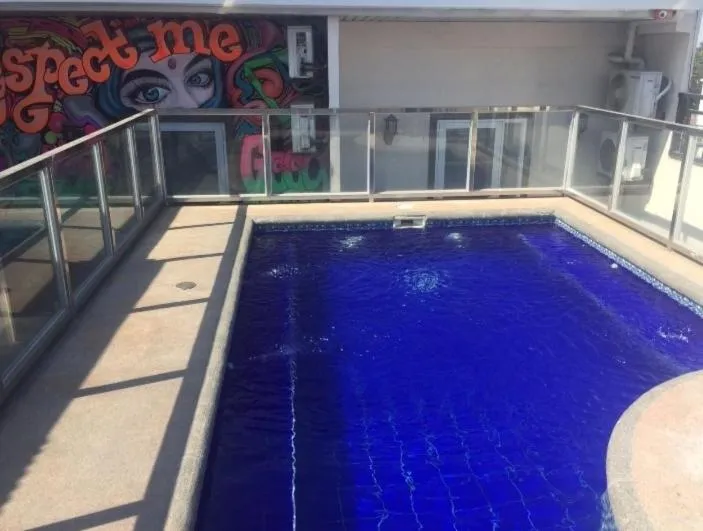 Swimming pool in Grand Central Hotel