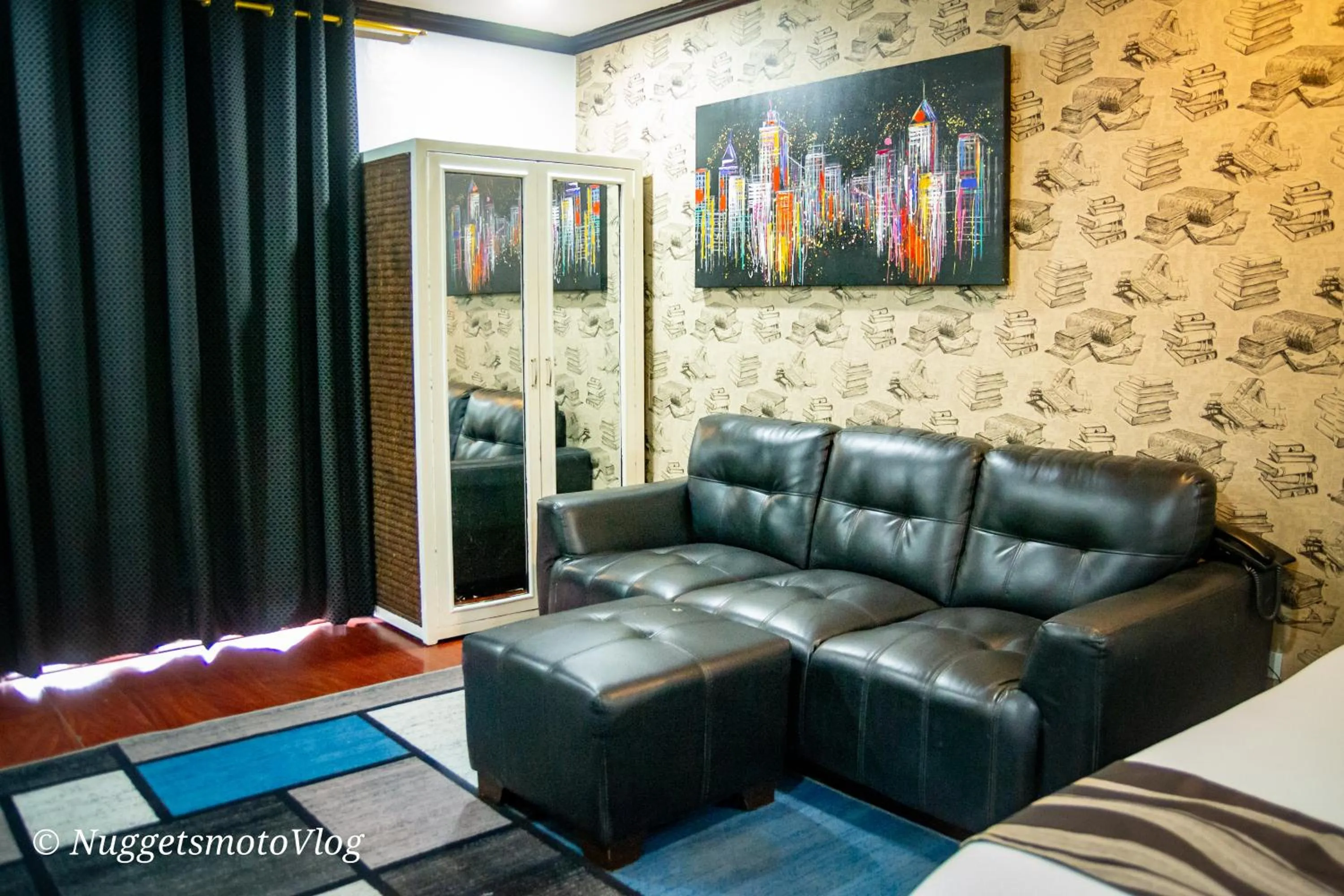 Living room in Grand Central Hotel