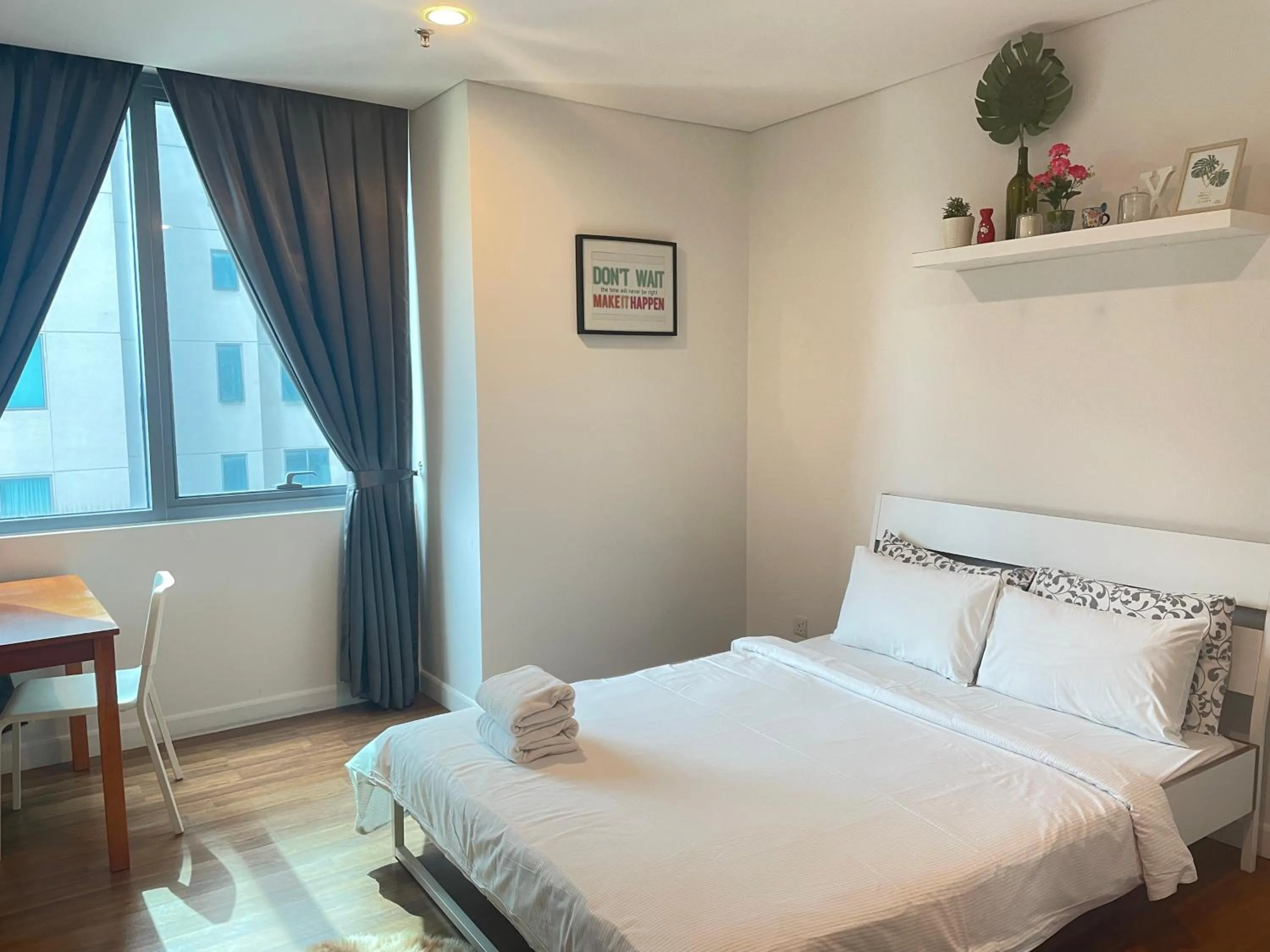 Bed in Mercu Summer Suite KLCC by Kuminshu