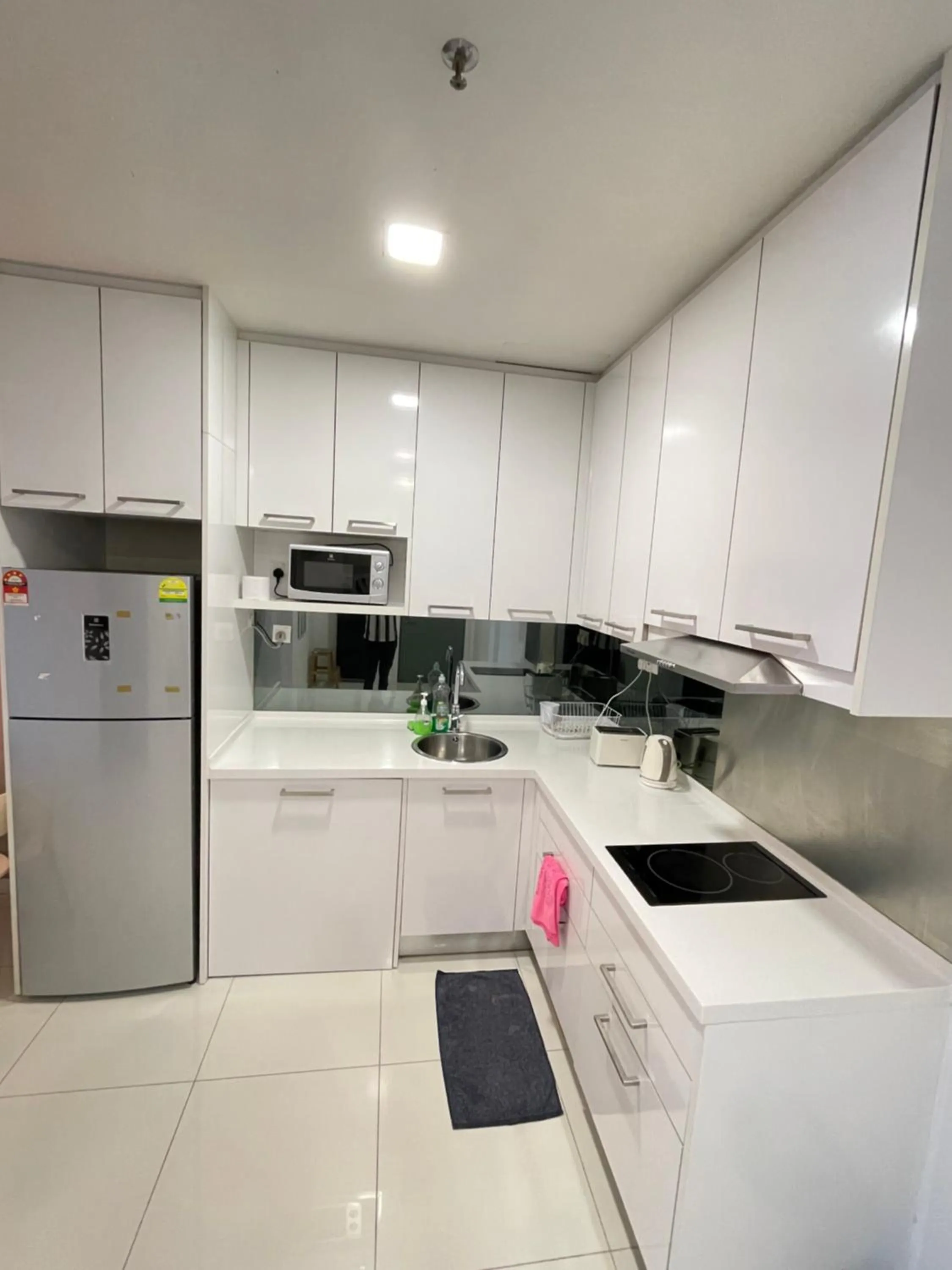 Kitchen or kitchenette in Mercu Summer Suite KLCC by Kuminshu
