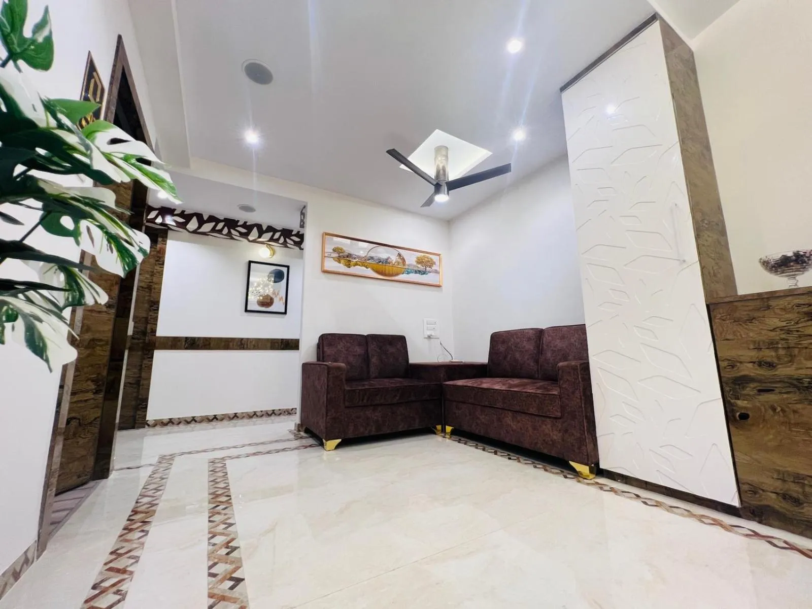 Living room in Hotel Larmont Luxury