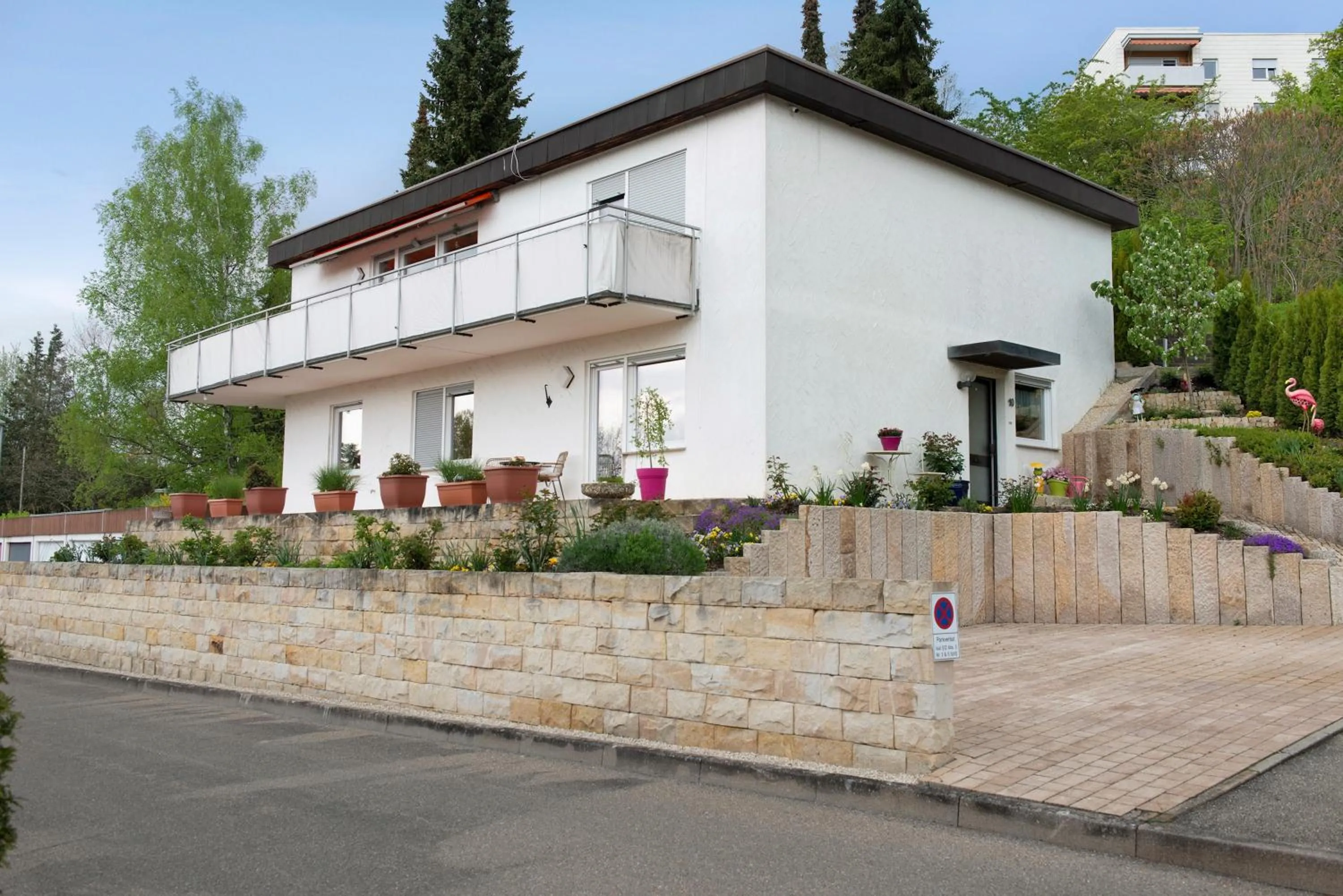 Property building in Aida