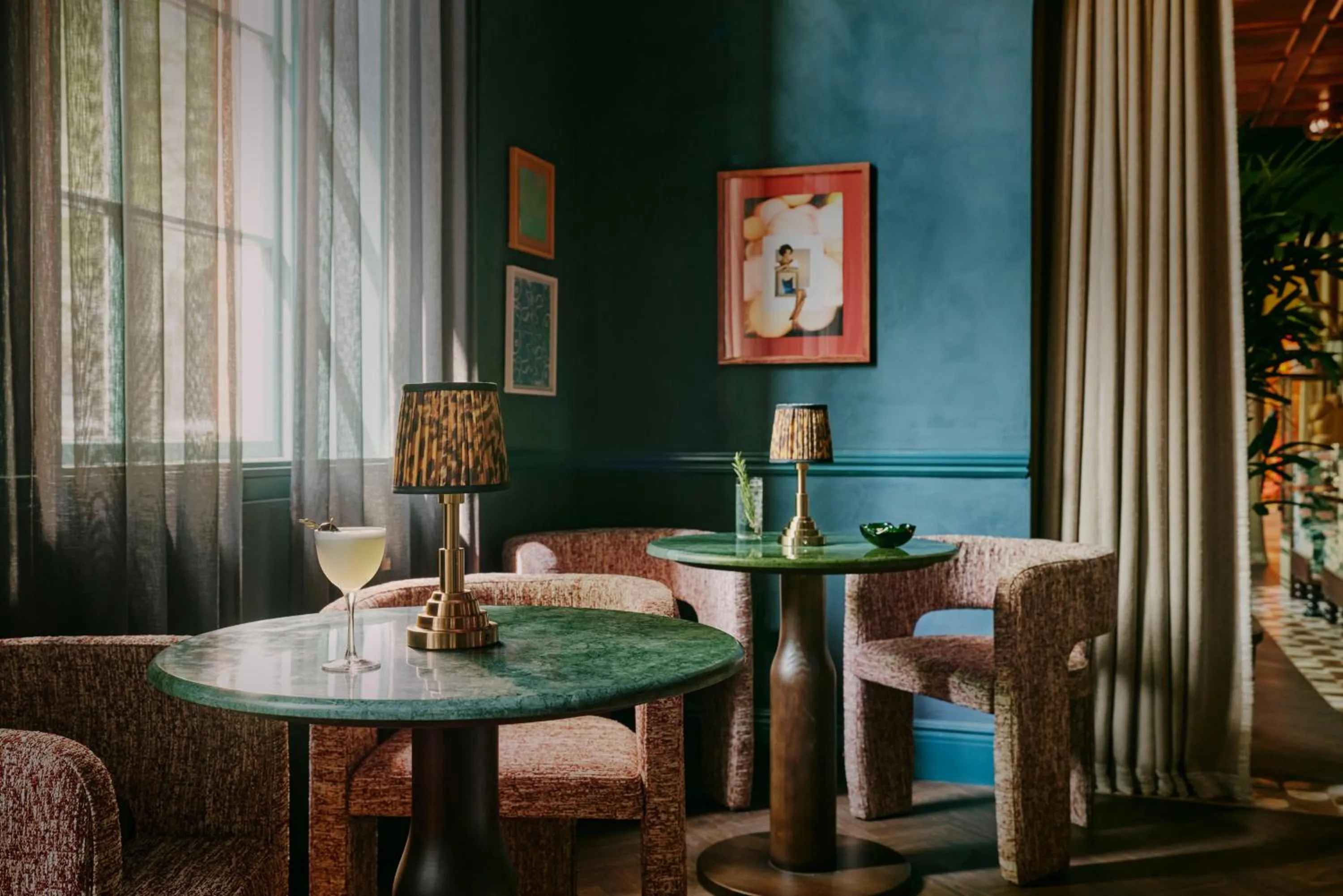 Restaurant/places to eat in Ember Locke Kensington