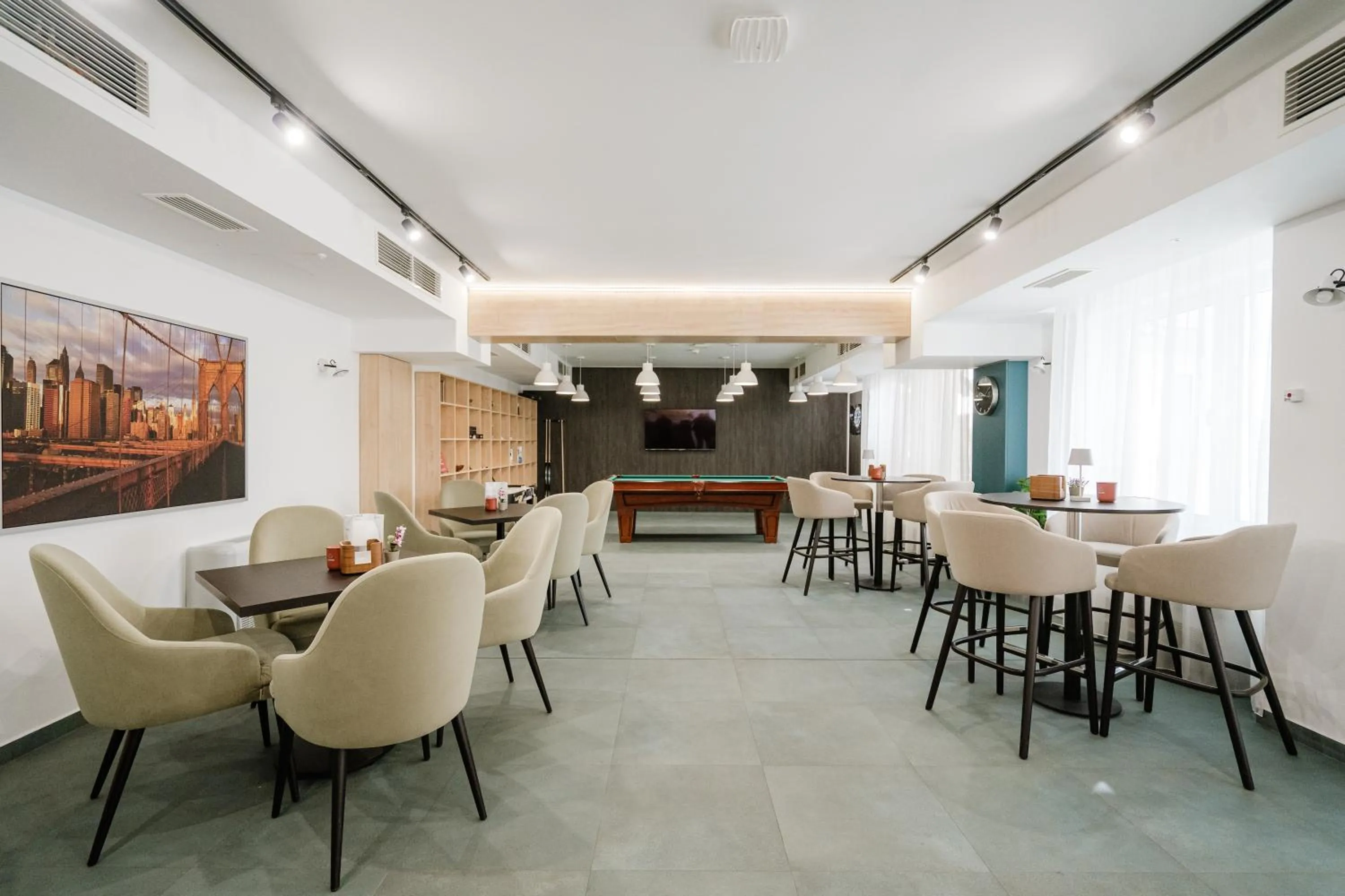 Communal lounge/ TV room in Hotel YVY