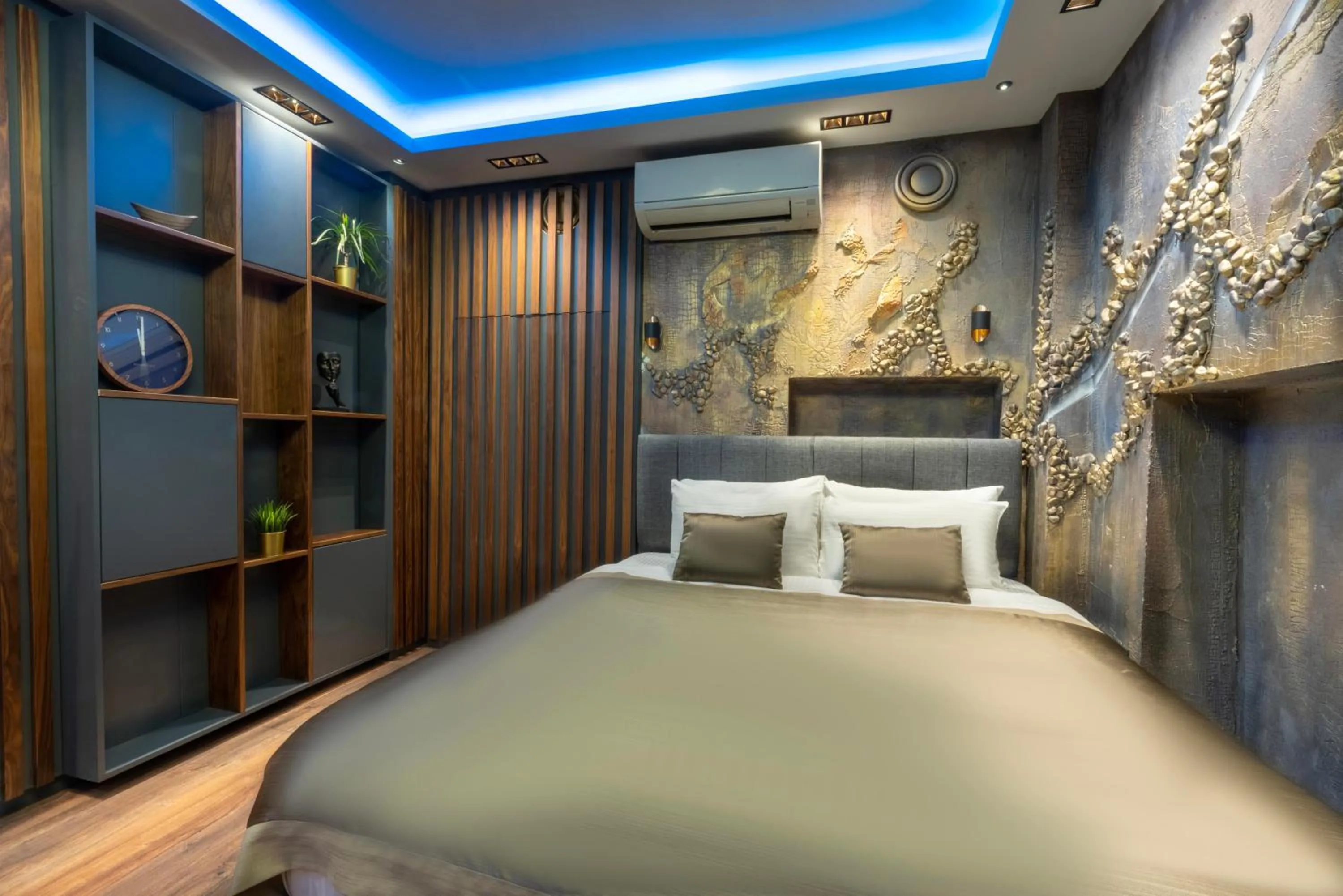 Bed in 6 Apartment Galata