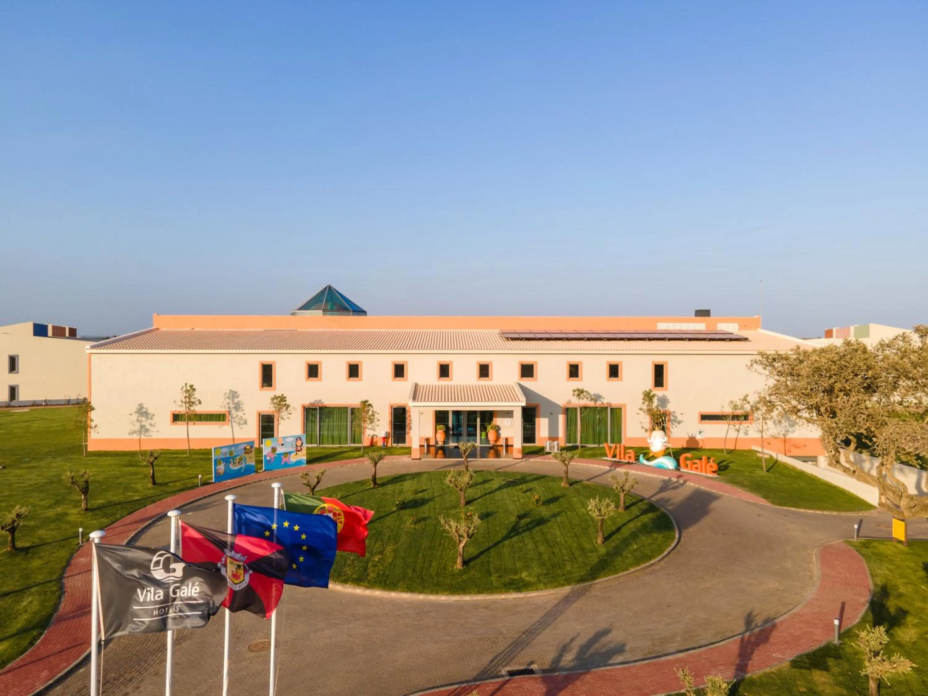 Property building in Vila Gale Nep Kids