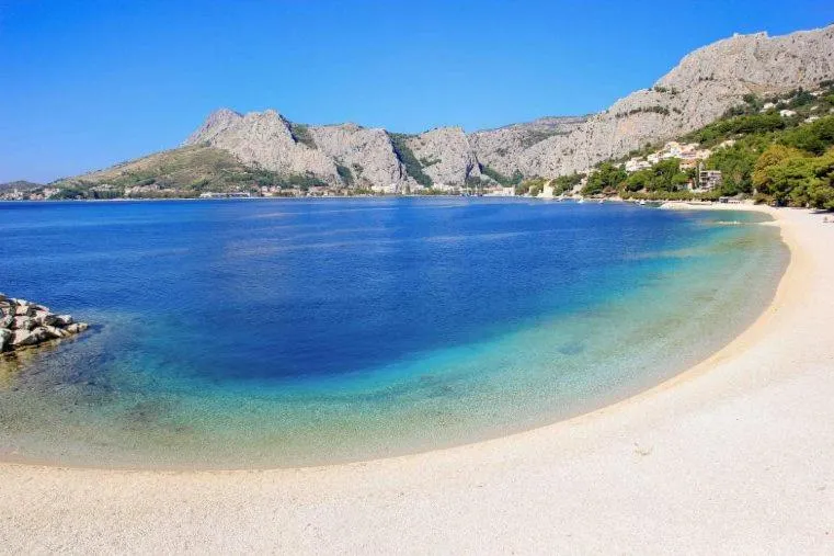 Beach in Apartment Vrle
