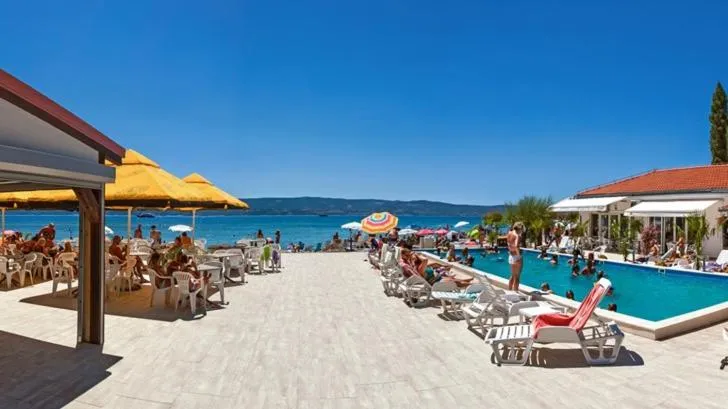 Beach in Apartment Vrle