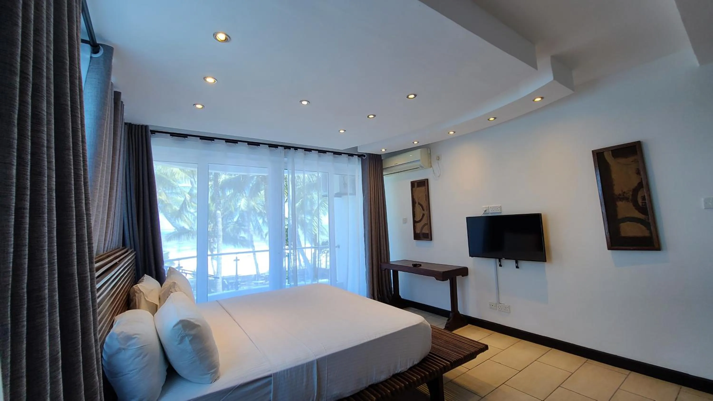 Bed in c3 Cowrie Shell Residences