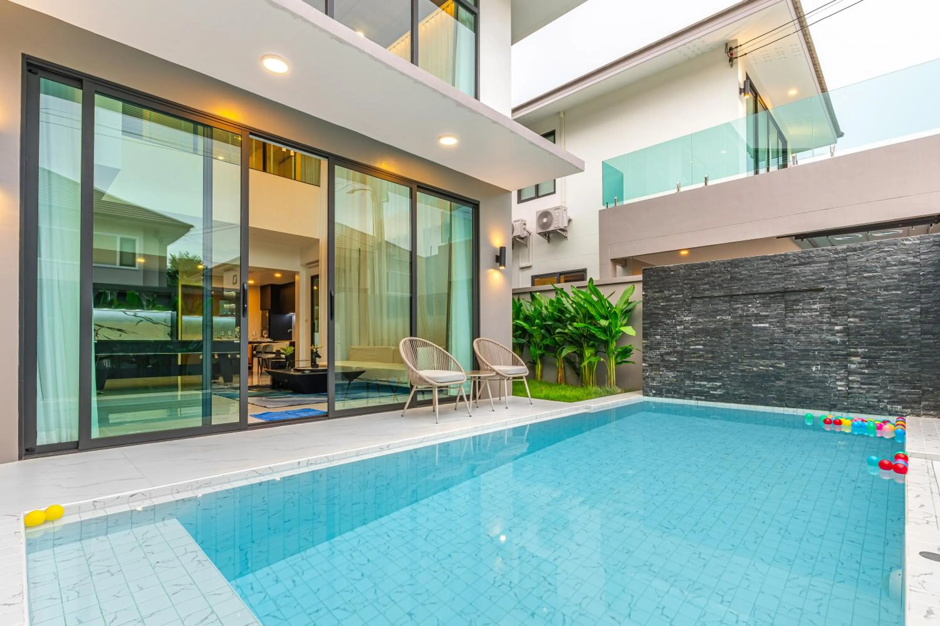 Patio in Southern Peak Pool Villa Huay Yai Pattaya