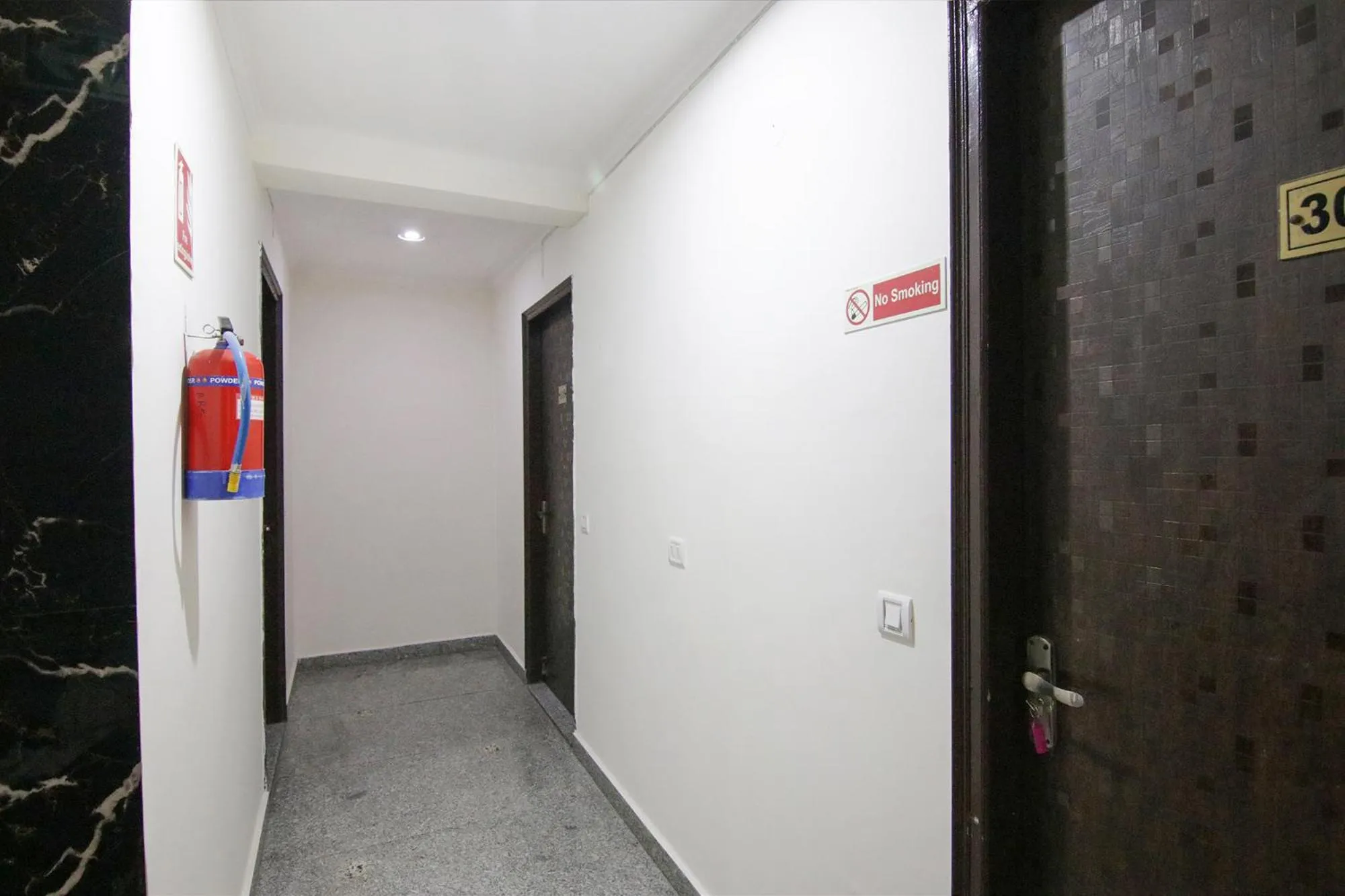 Lobby or reception in FabHotel Airport Avalon - Nr IGI Airport New Delhi