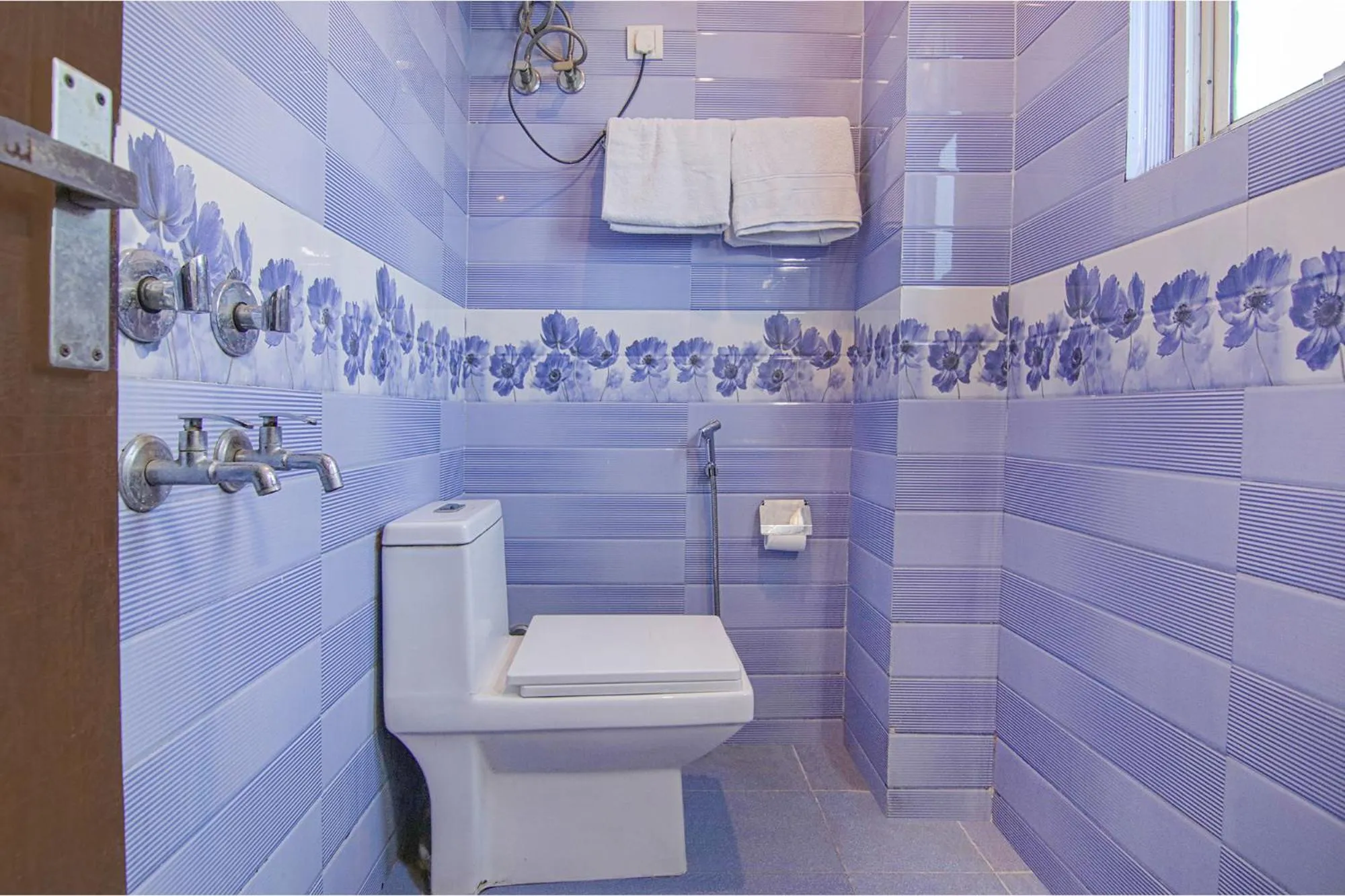 Bathroom in FabHotel Airport Avalon - Nr IGI Airport New Delhi