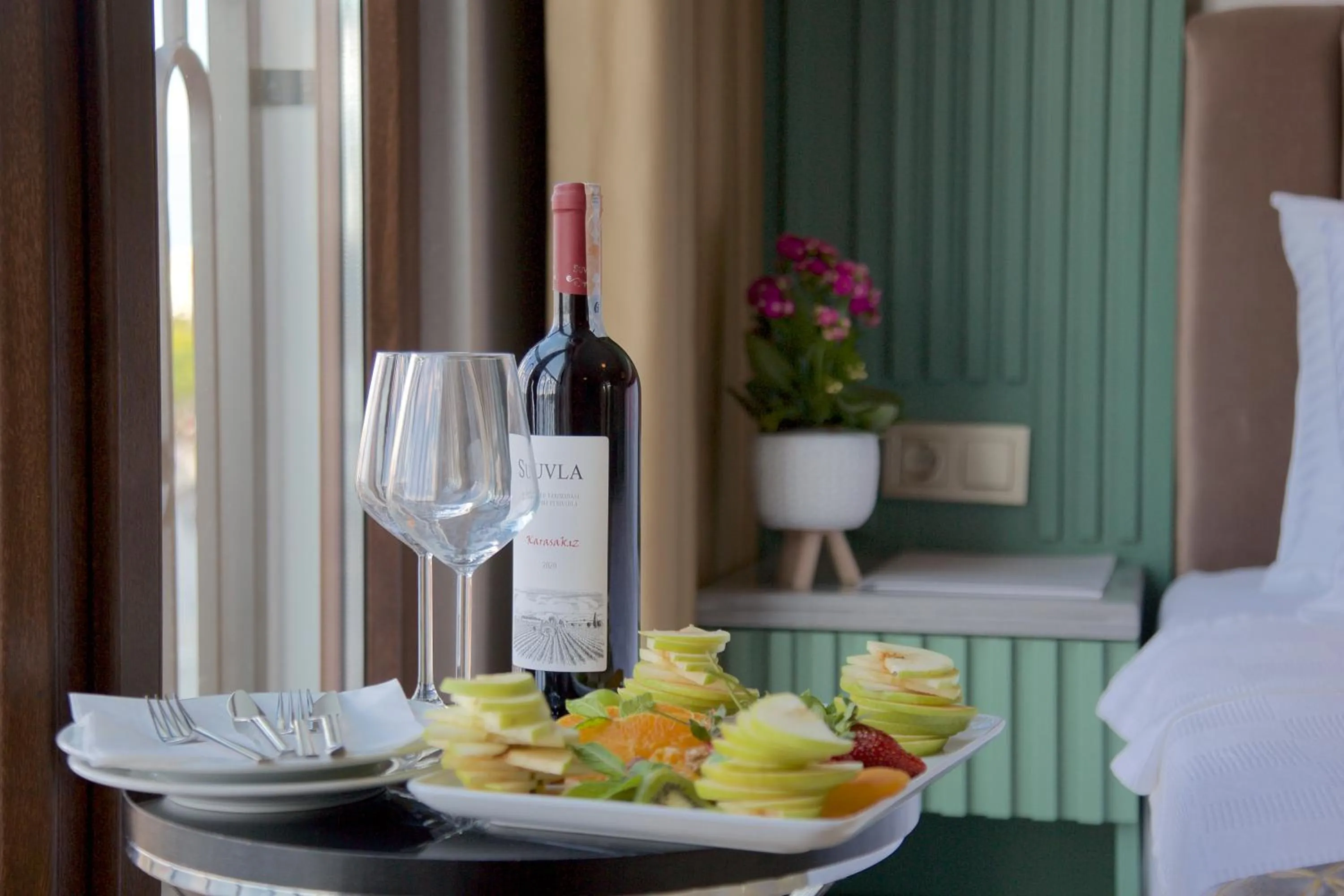 Food and drinks in Çanakkale Bosphorus Port Aspen Hotel