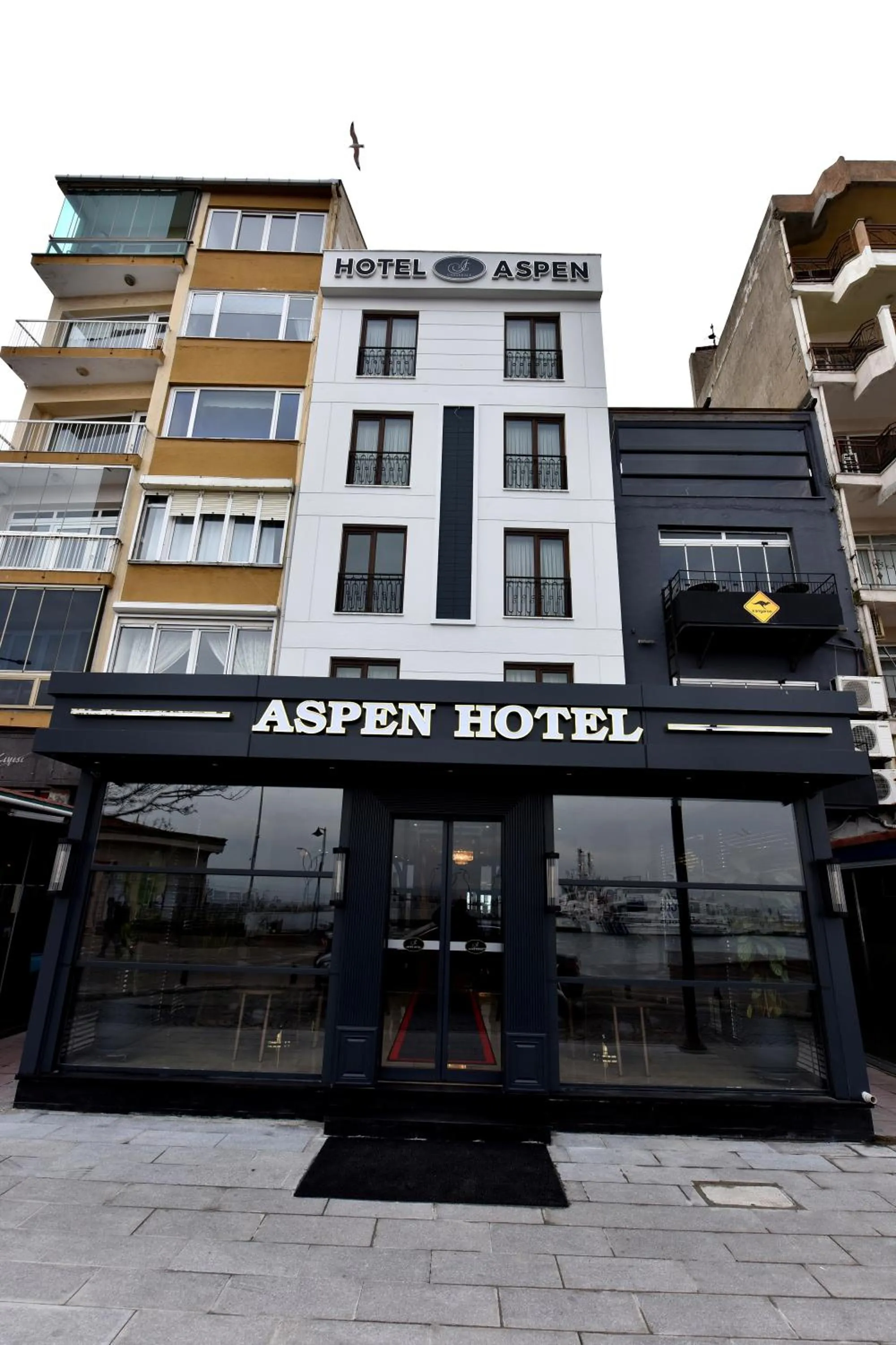Property building in Çanakkale Bosphorus Port Aspen Hotel