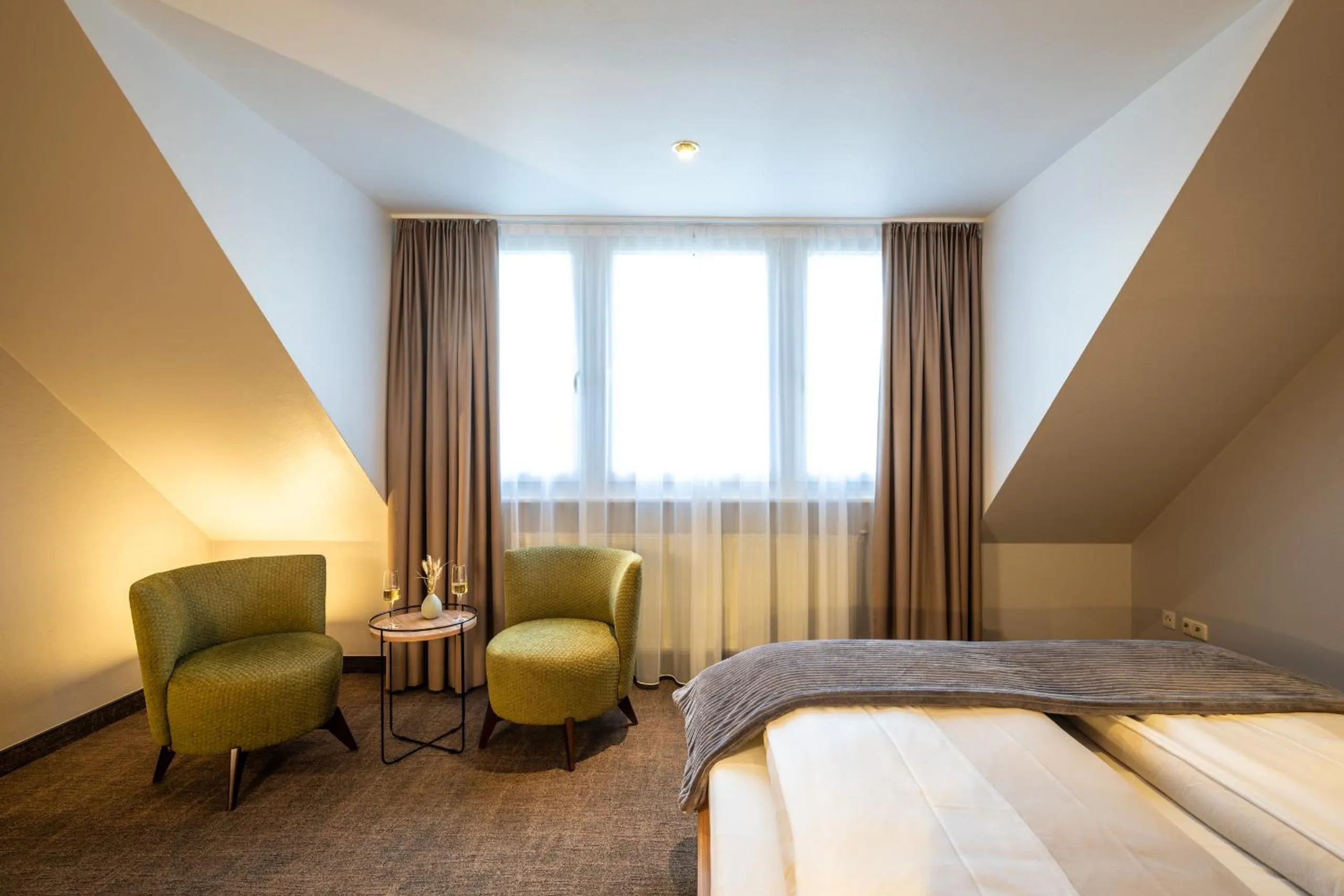 Photo of the whole room, Bed in Uferdeck - Boutique Hotel