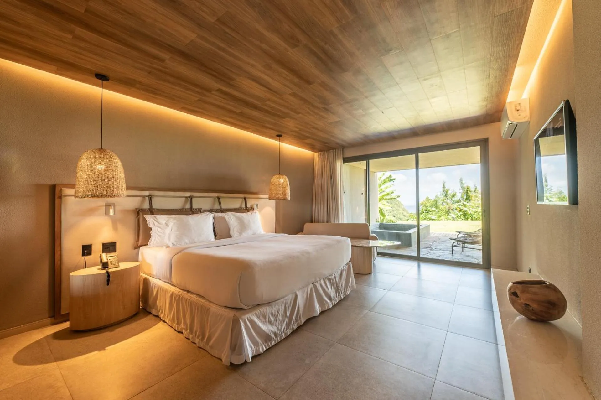 Bed in Hamares Boutique Hotel