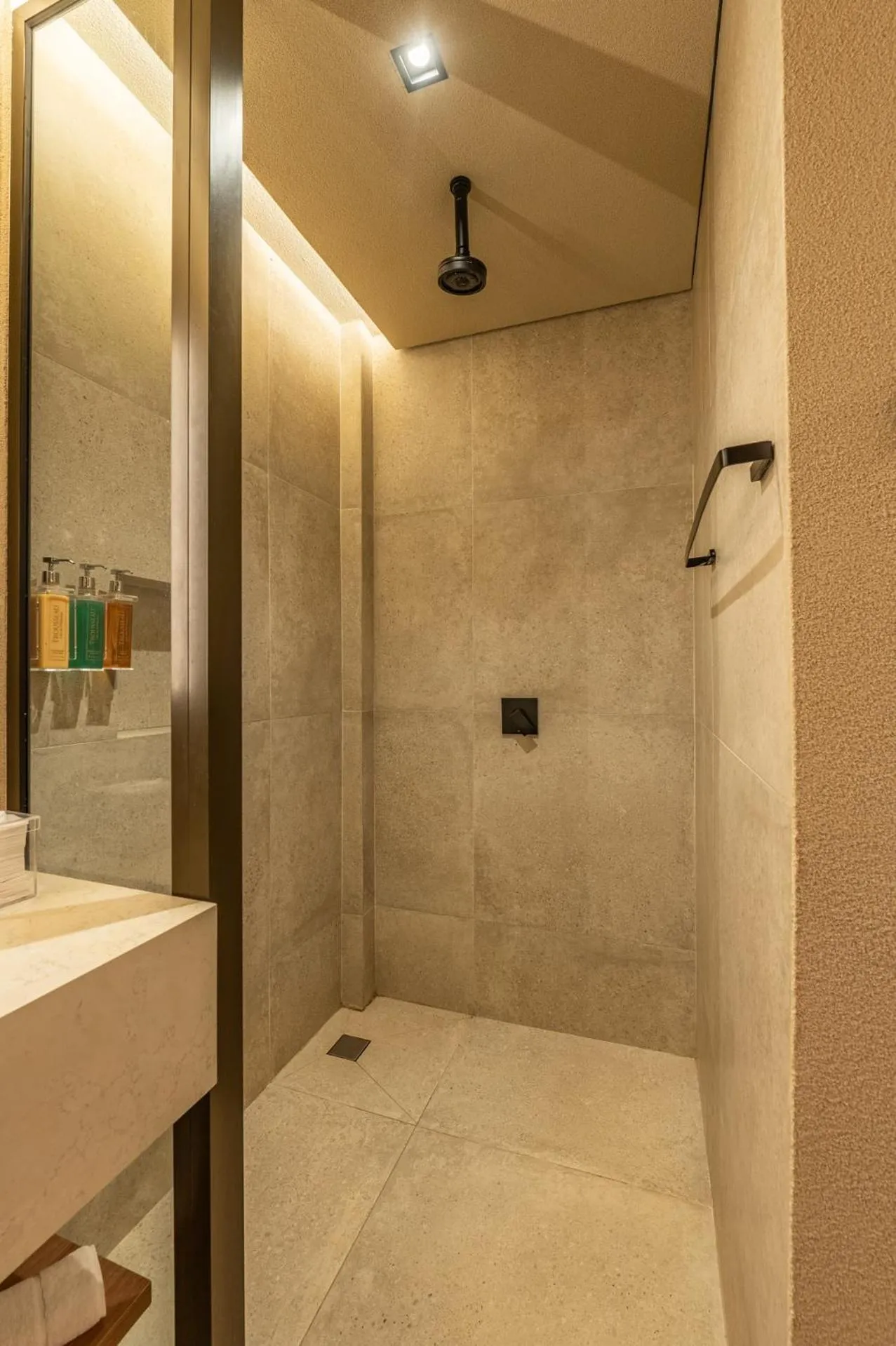 Hamares Boutique Hotel