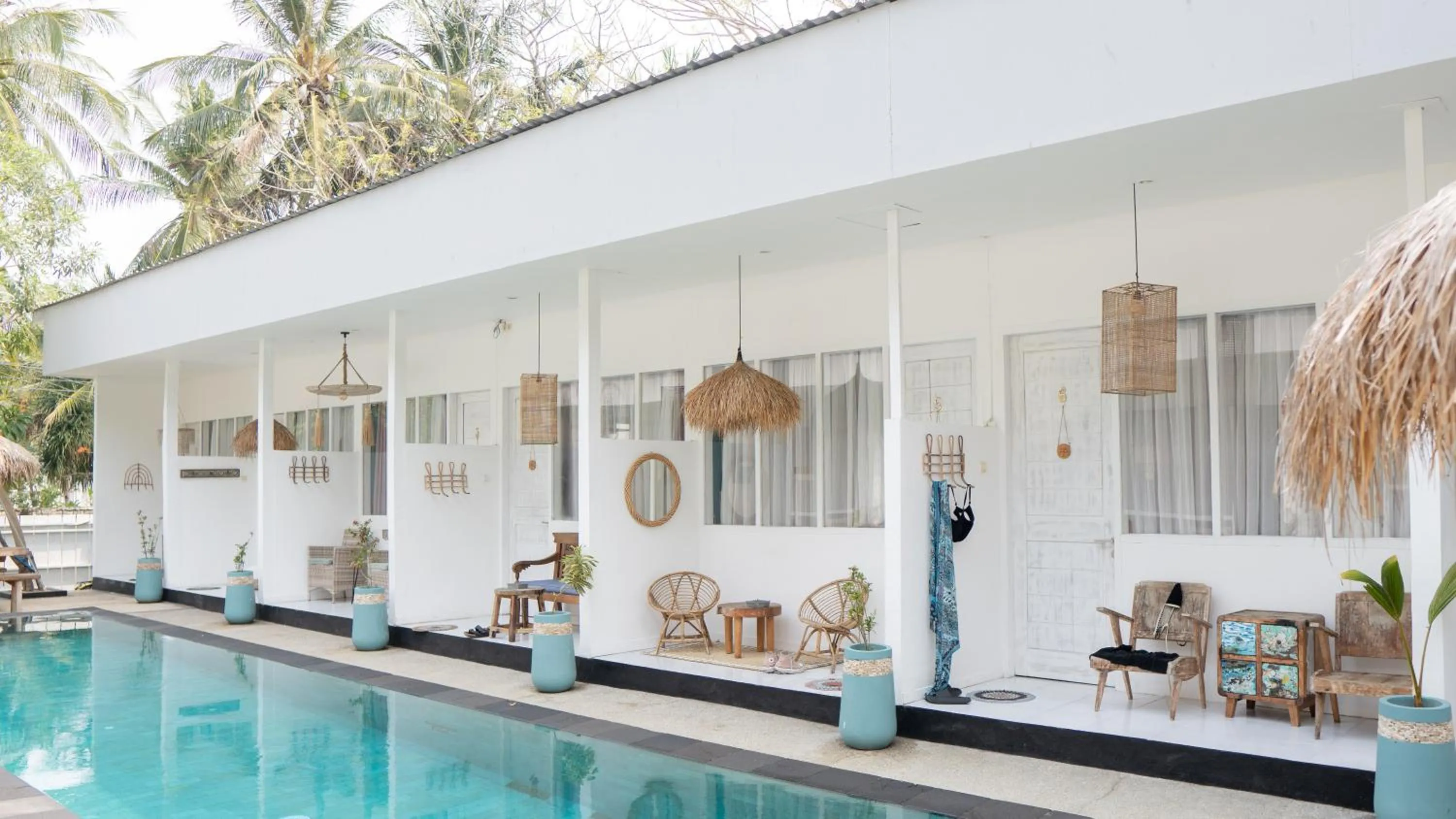 Day in The White Bay