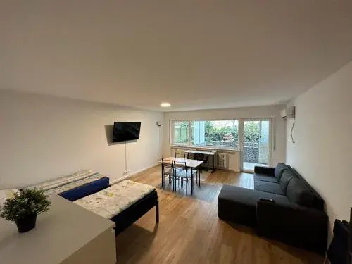 Beautiful, large and great apartment with balcony in top location Beautiful, large and great apartment with balcony in top location