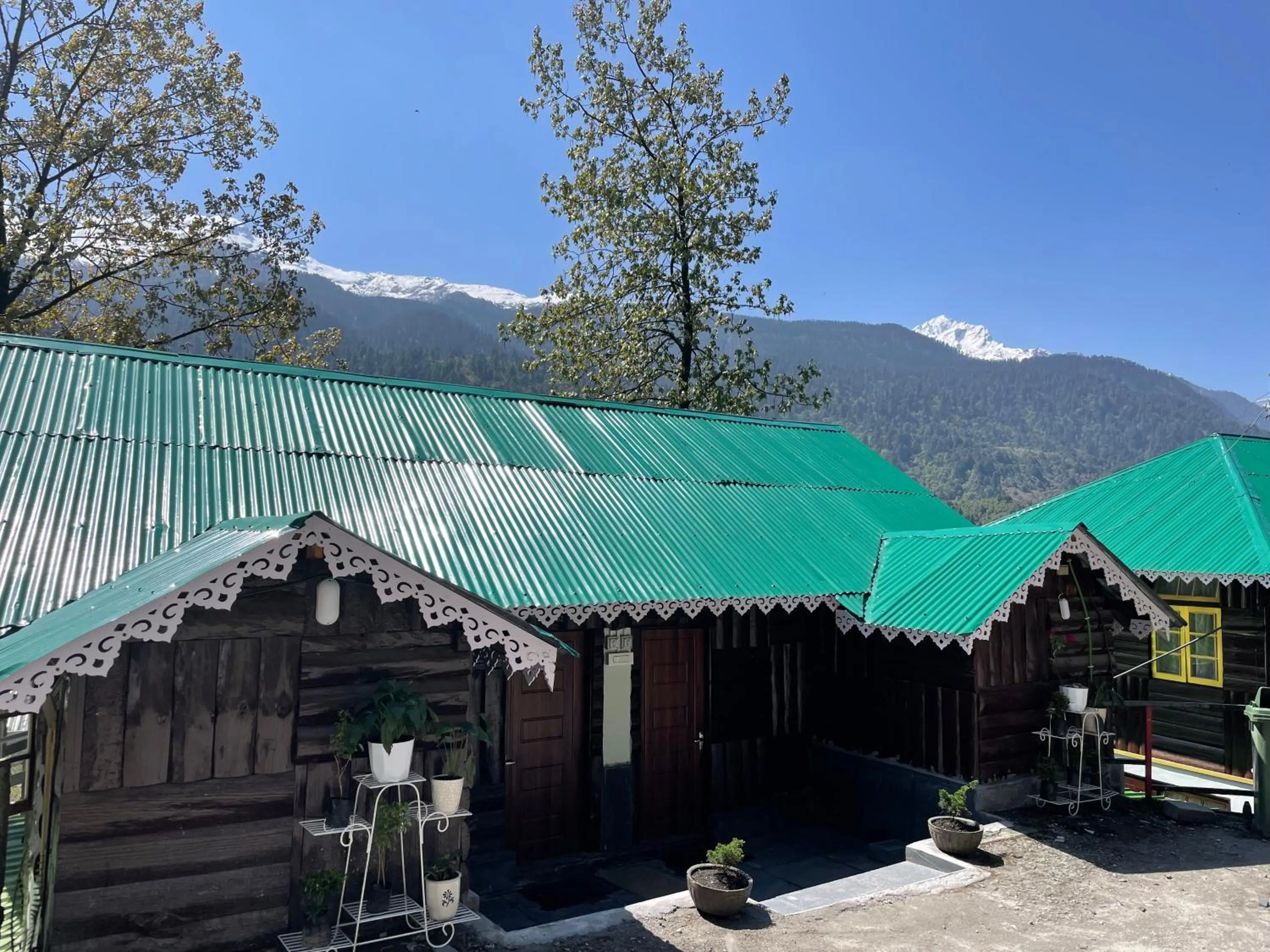Property building in Apple Valley Cottages Lachung