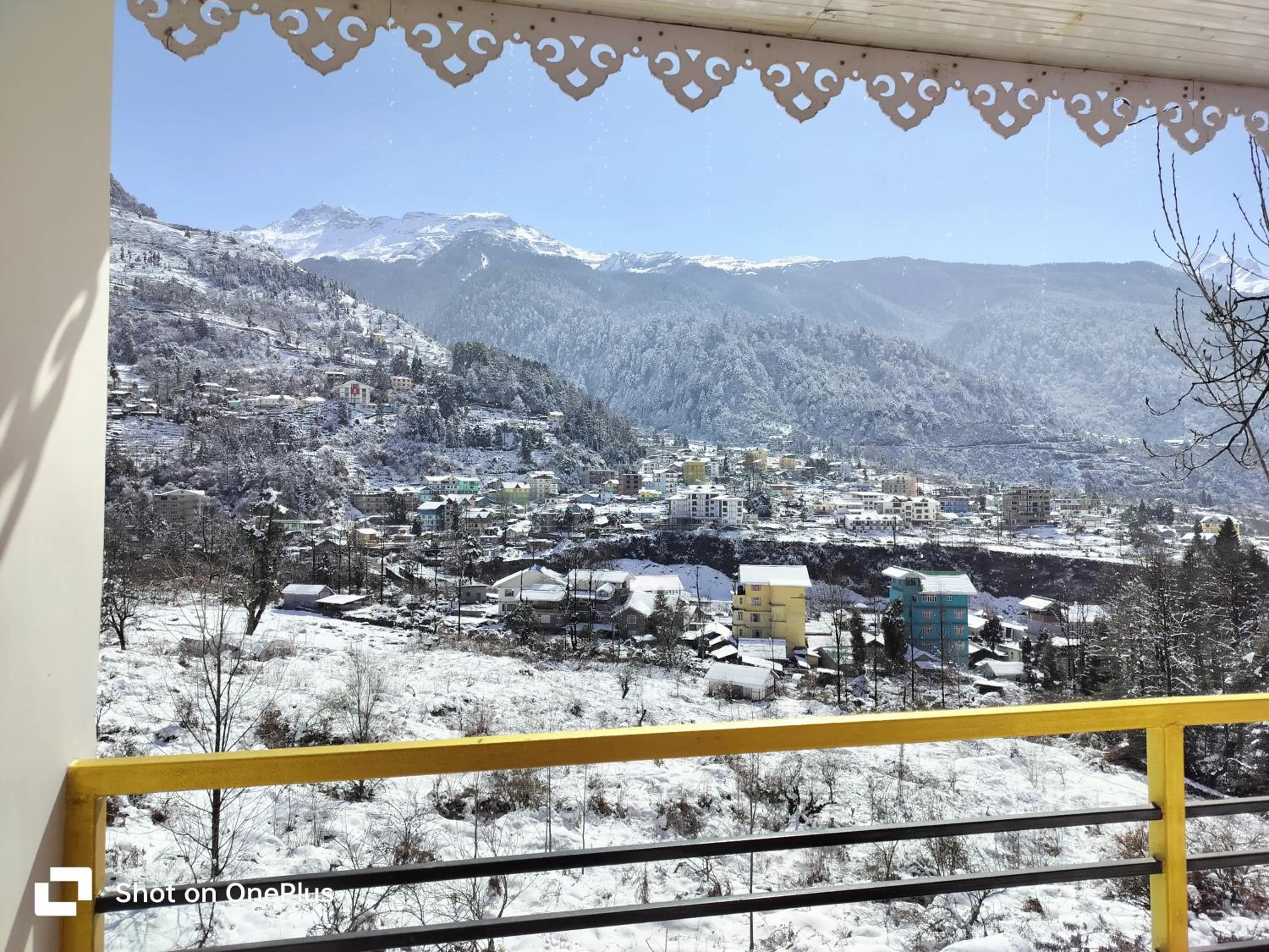 Balcony/Terrace in Apple Valley Cottages Lachung