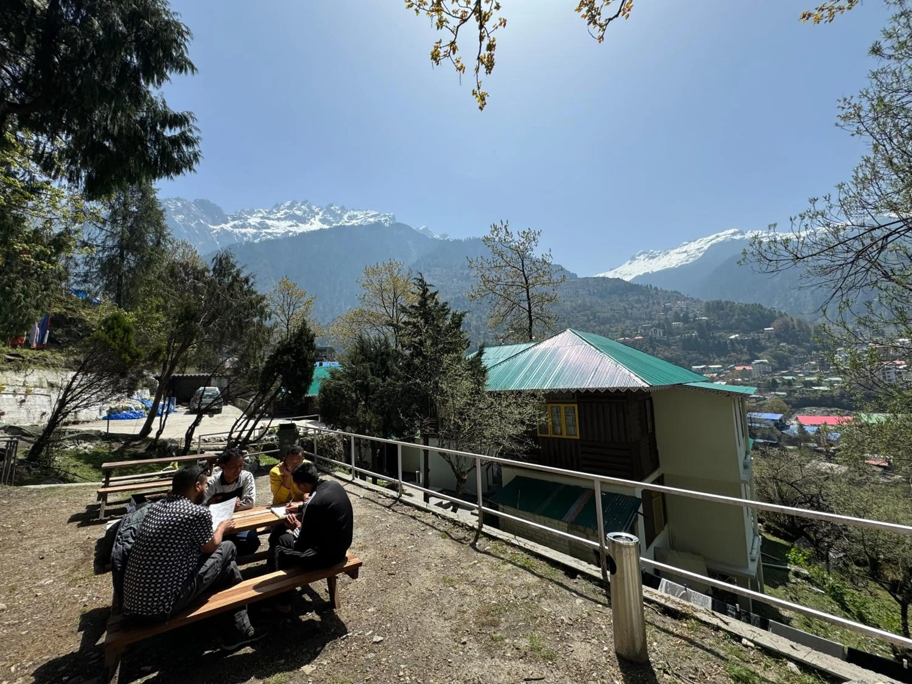 Property building in Apple Valley Cottages Lachung