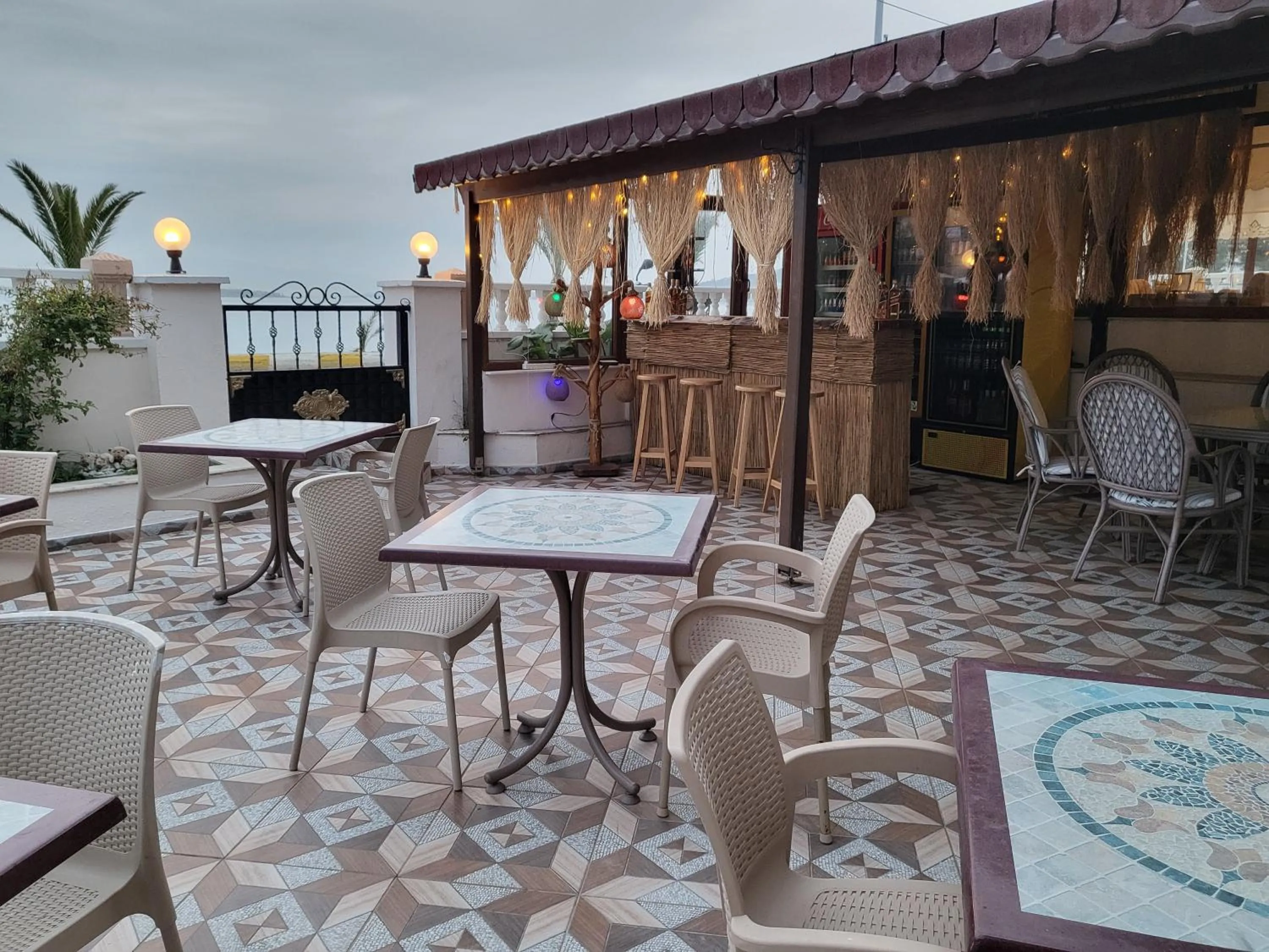 Restaurant/places to eat in Sözer Otel