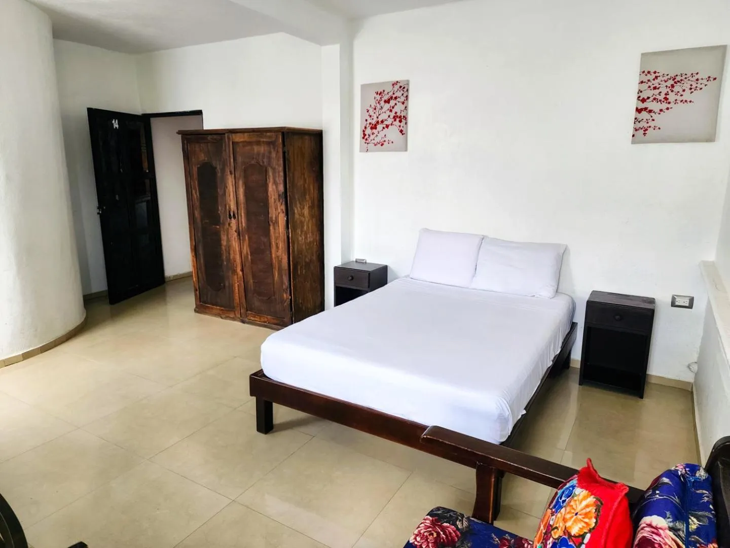 Bedroom, Bed in Fitz-Mar