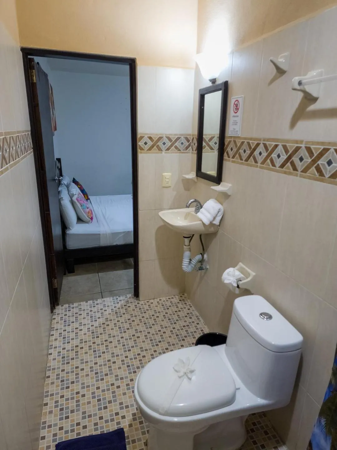 Bathroom in Fitz-Mar