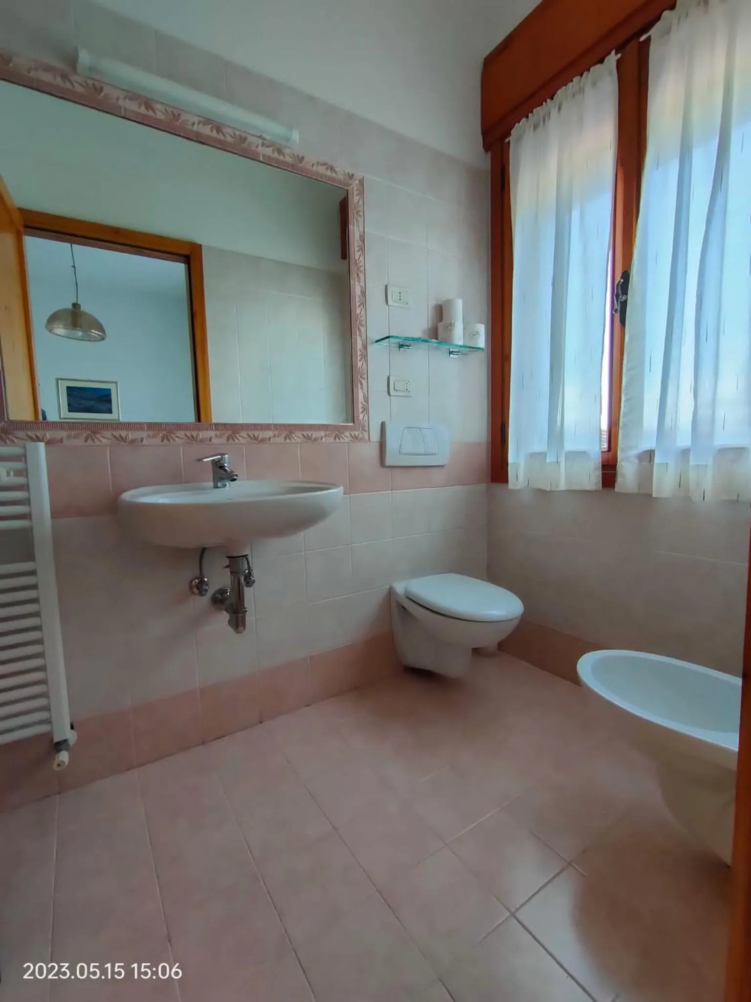 Bathroom in Albergo Dalla Mena