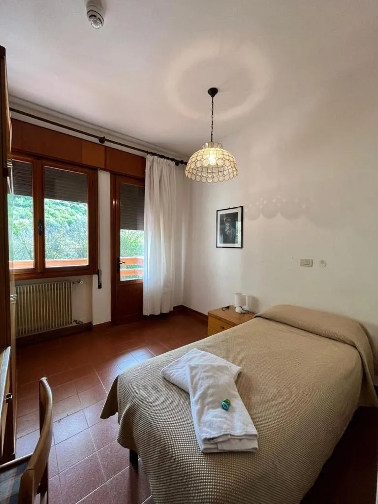 Bed in Albergo Dalla Mena