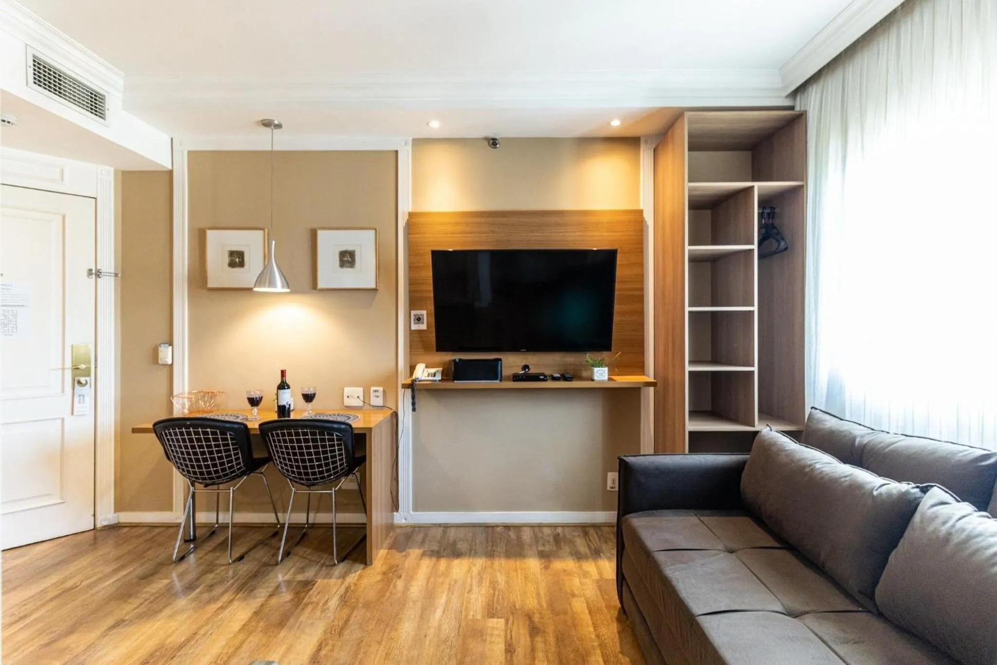 Living room in Kaza Noah The Universe Paulista Bela Vista