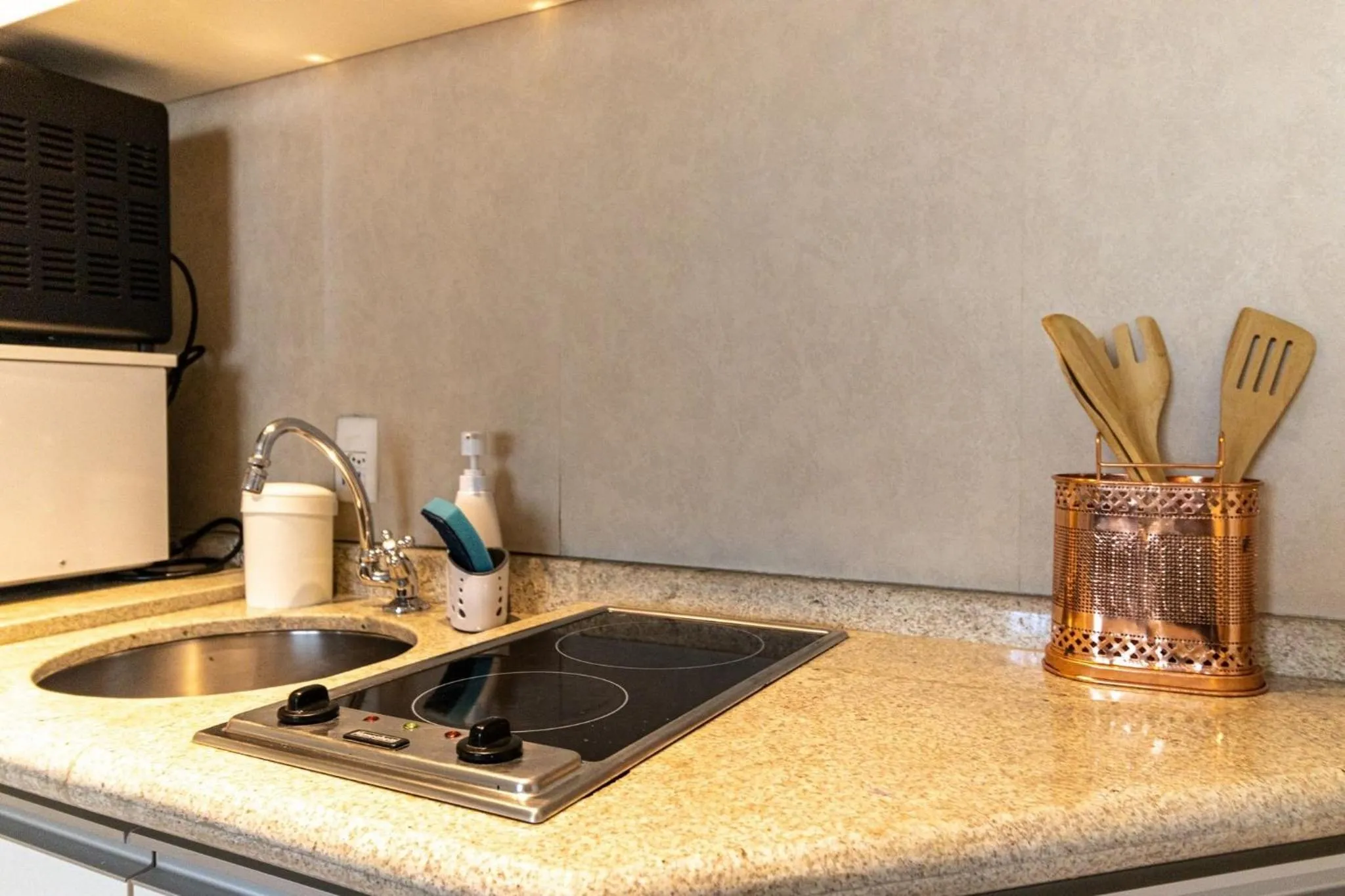 Kitchen or kitchenette in Kaza Noah The Universe Paulista Bela Vista