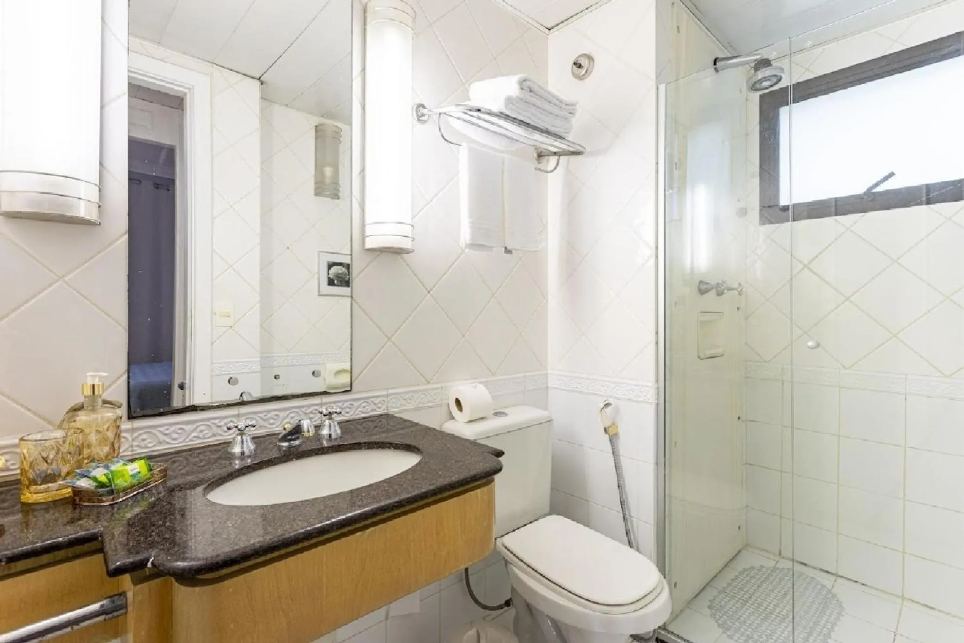 Toilet in Kaza Noah The Universe Paulista Bela Vista