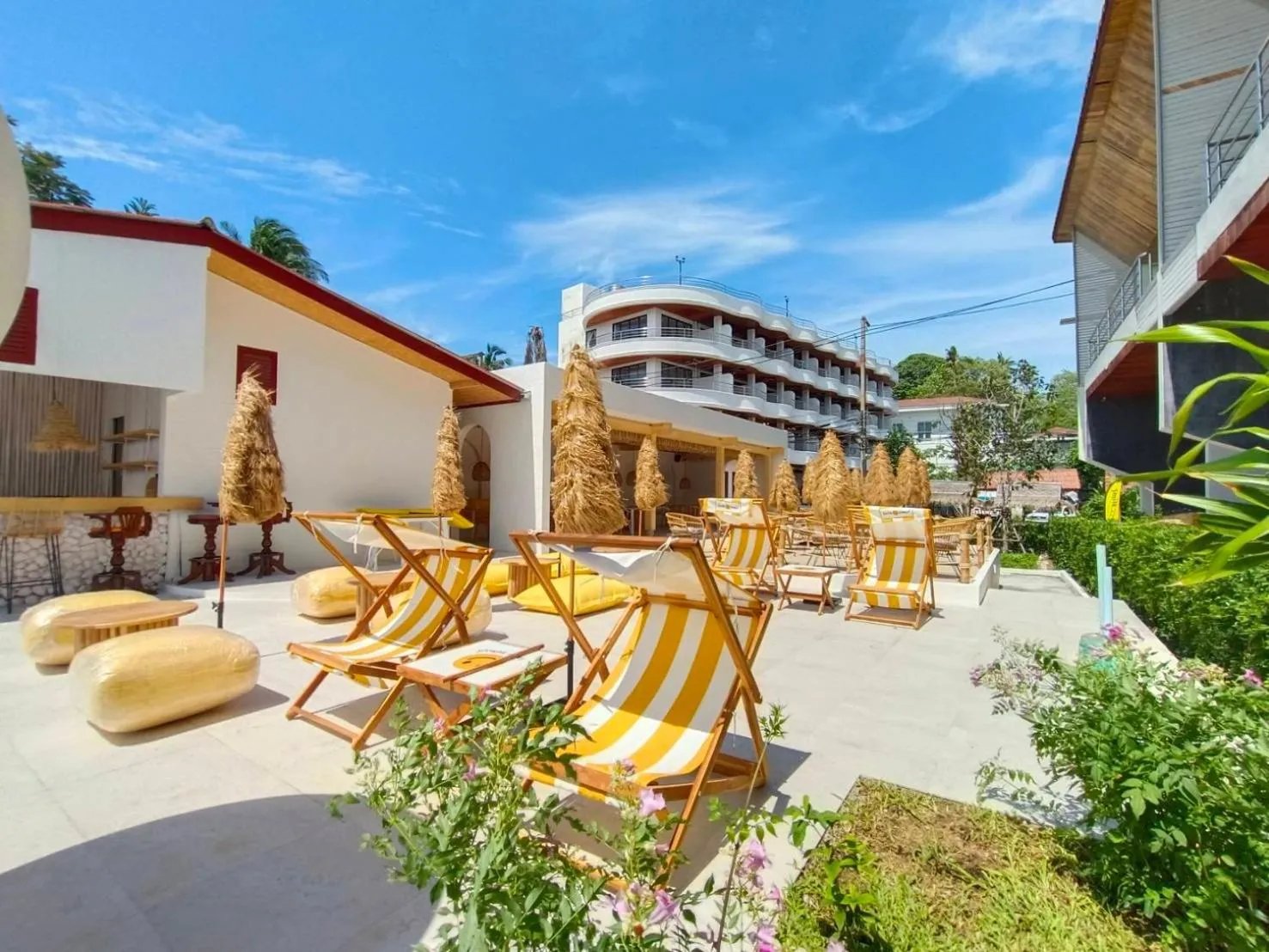 Restaurant/places to eat in Smile Samui Chaweng Beach Front Resort