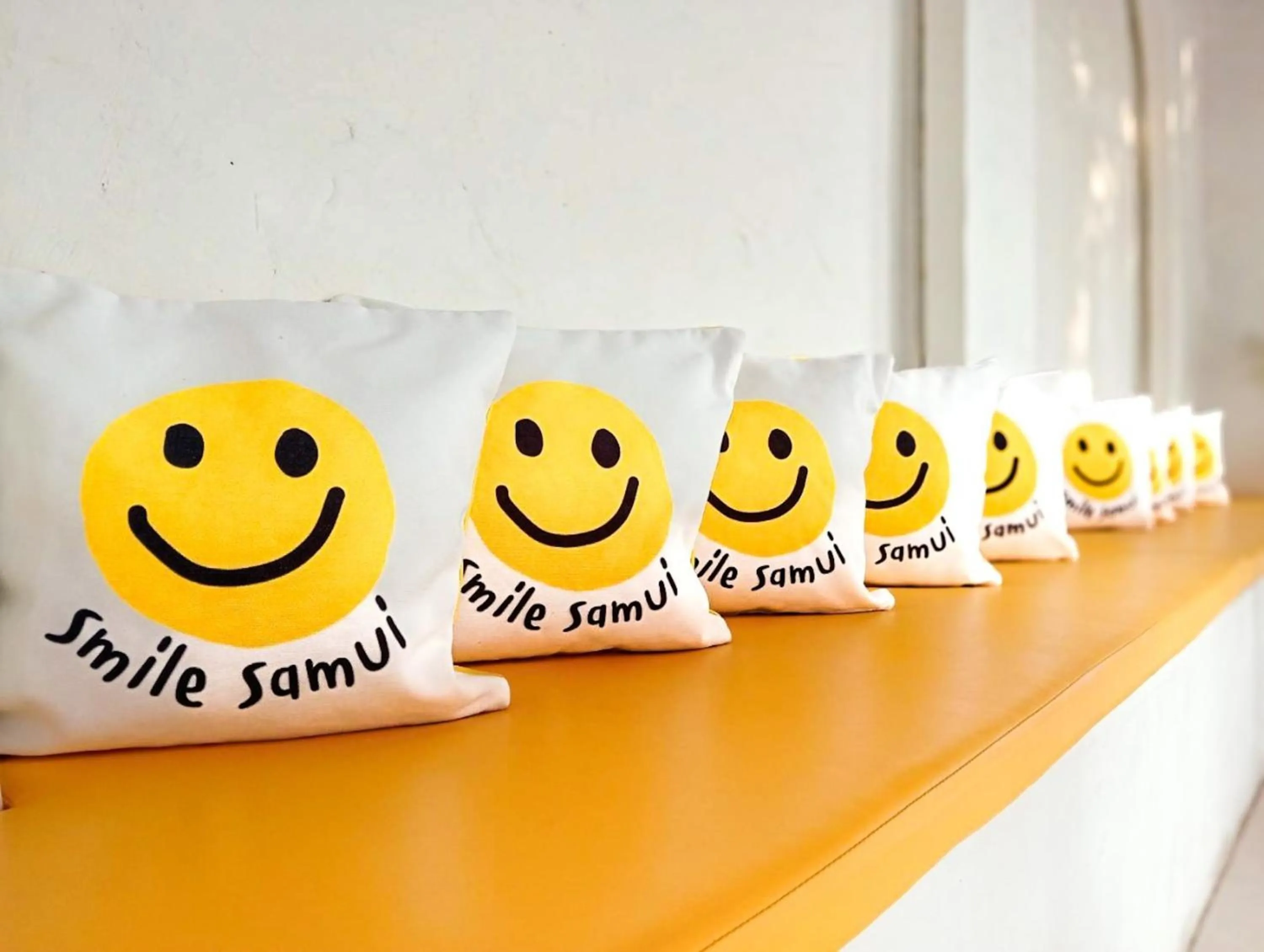 Restaurant/places to eat in Smile Samui Chaweng Beach Front Resort