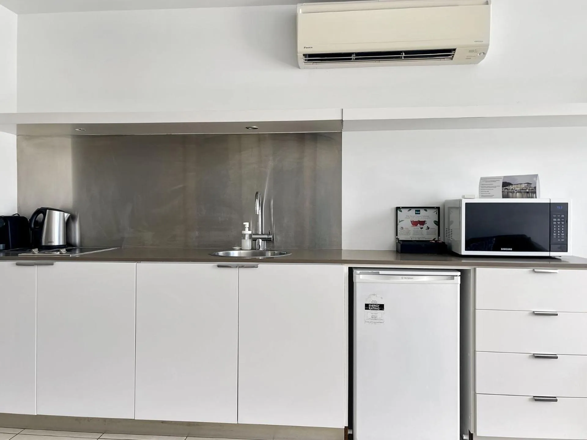 Blue on Blue Superior Studio Room 1351