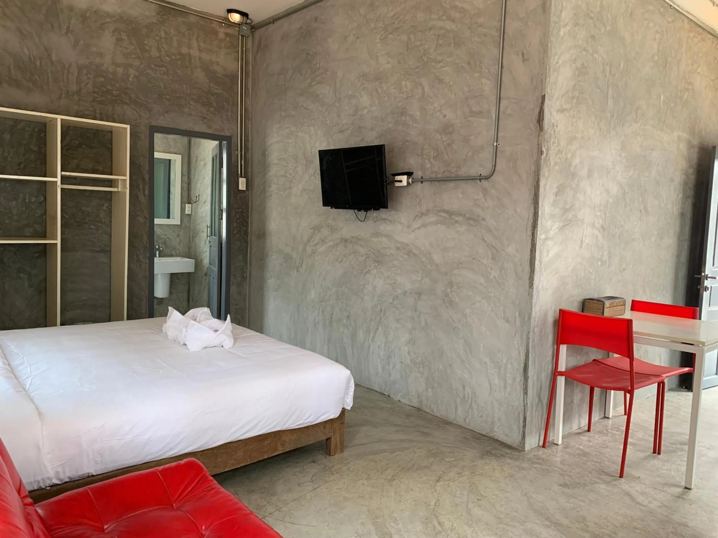 Photo of the whole room, Bed in La nuit de laos