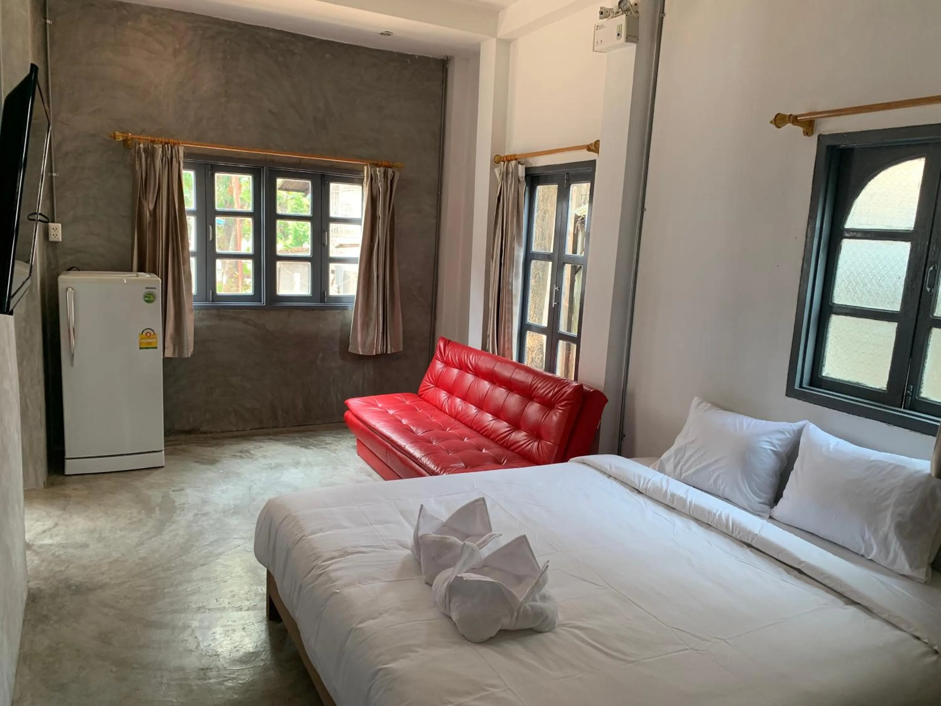 Photo of the whole room, Bed in La nuit de laos