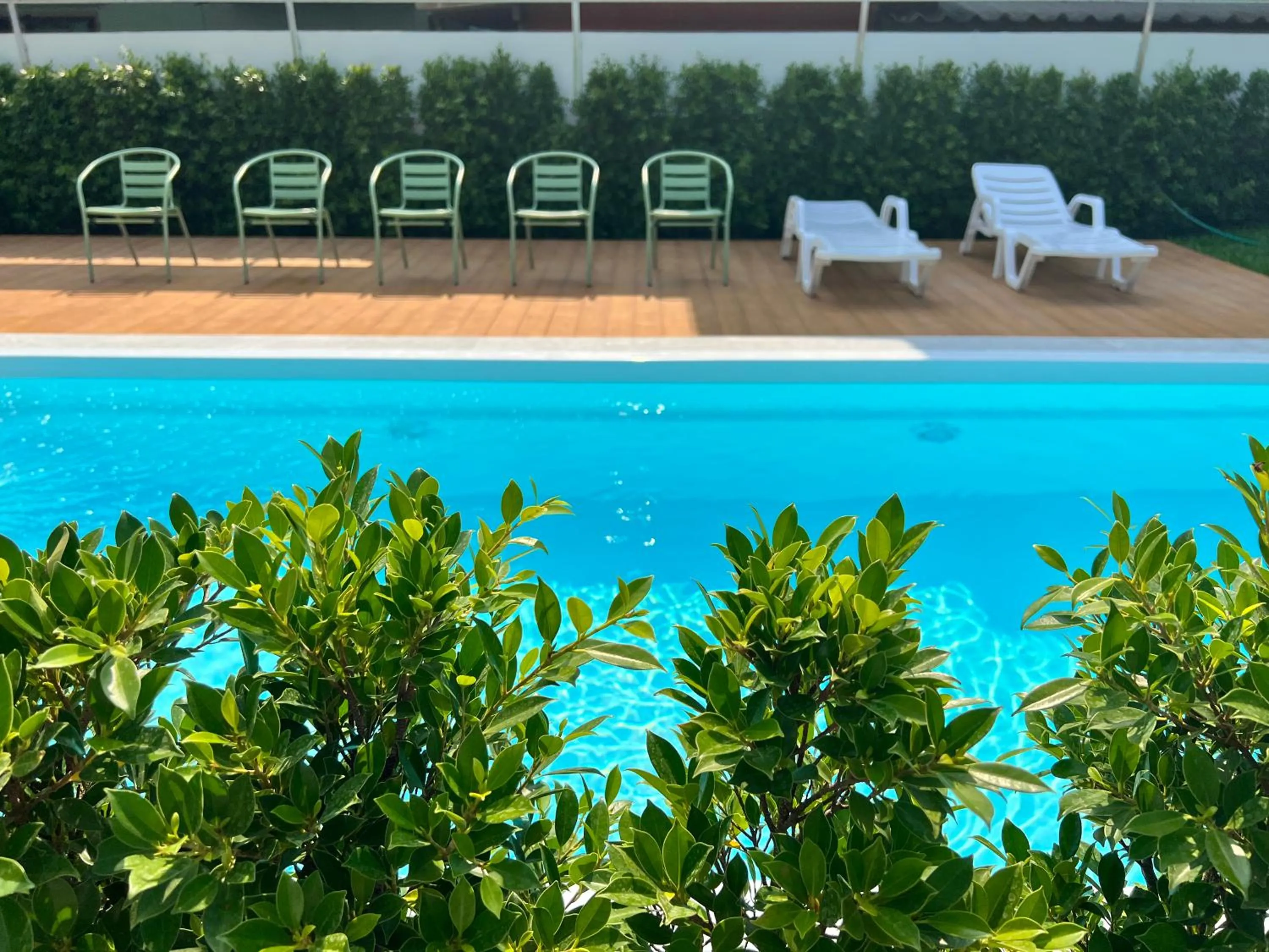 Communal lounge/ TV room in Mini-Me HUBS, Charm Suites & Pool in Old City