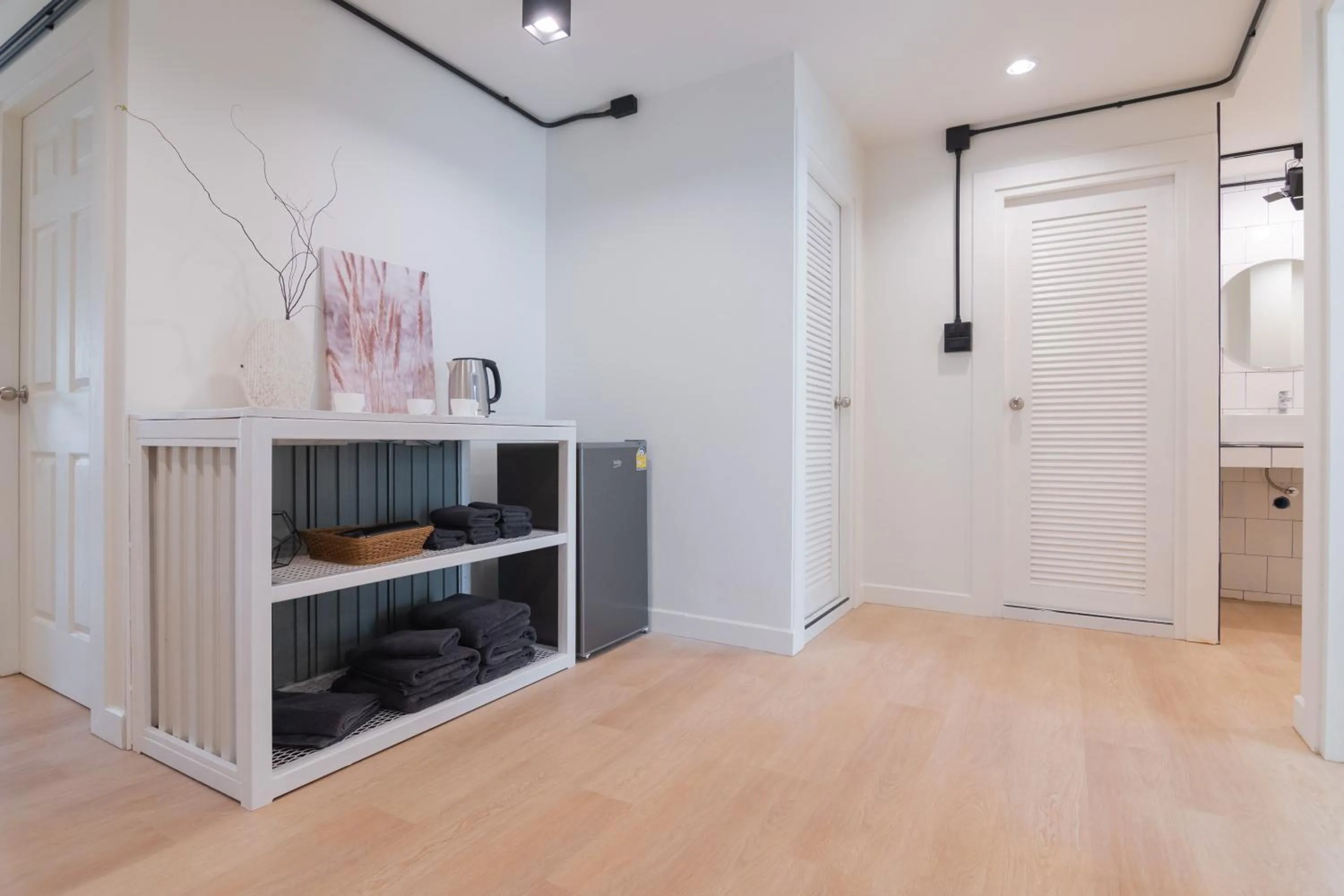 Coffee/tea facilities in Mini-Me HUBS, Charm Suites & Pool in Old City